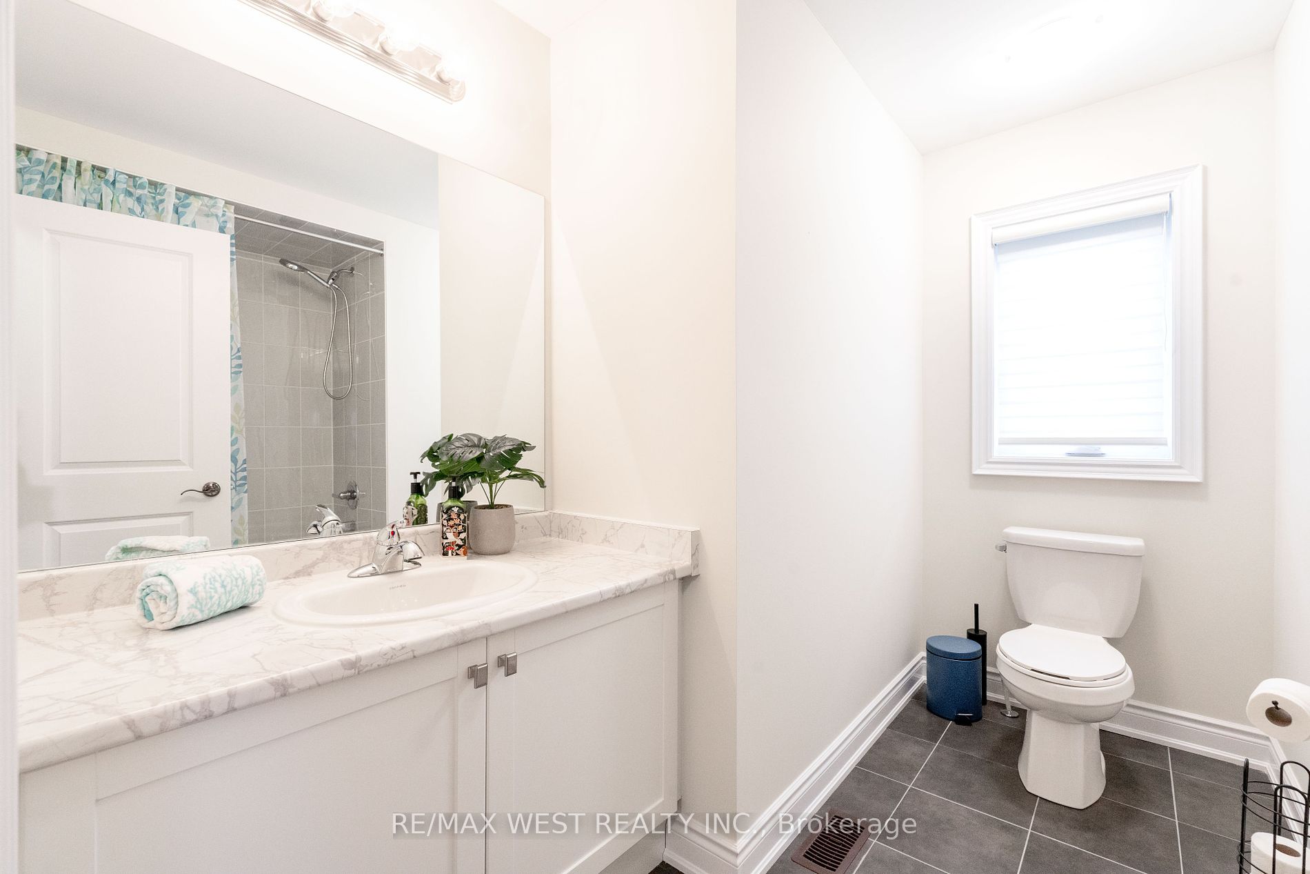 53 Janes Cres