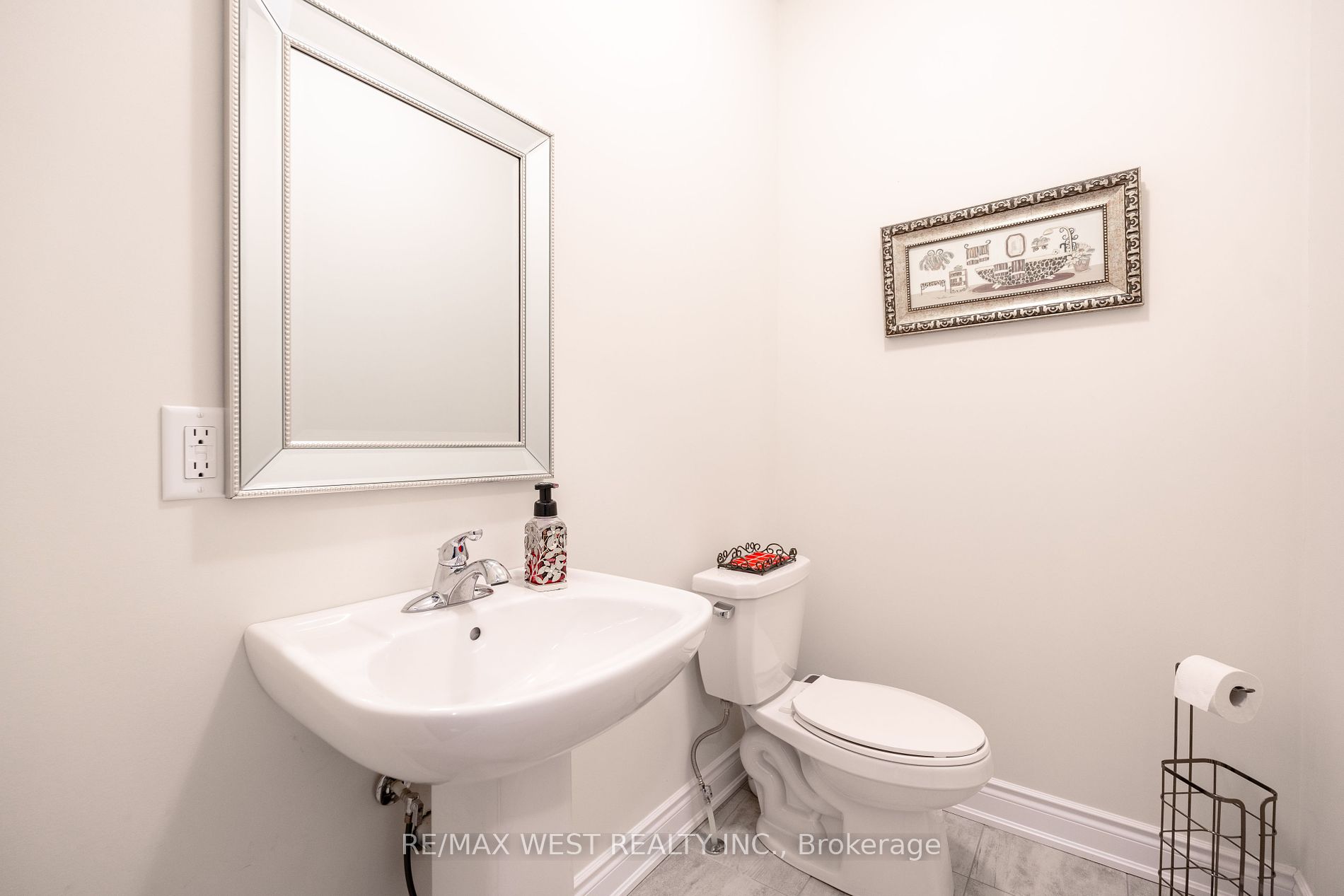 53 Janes Cres