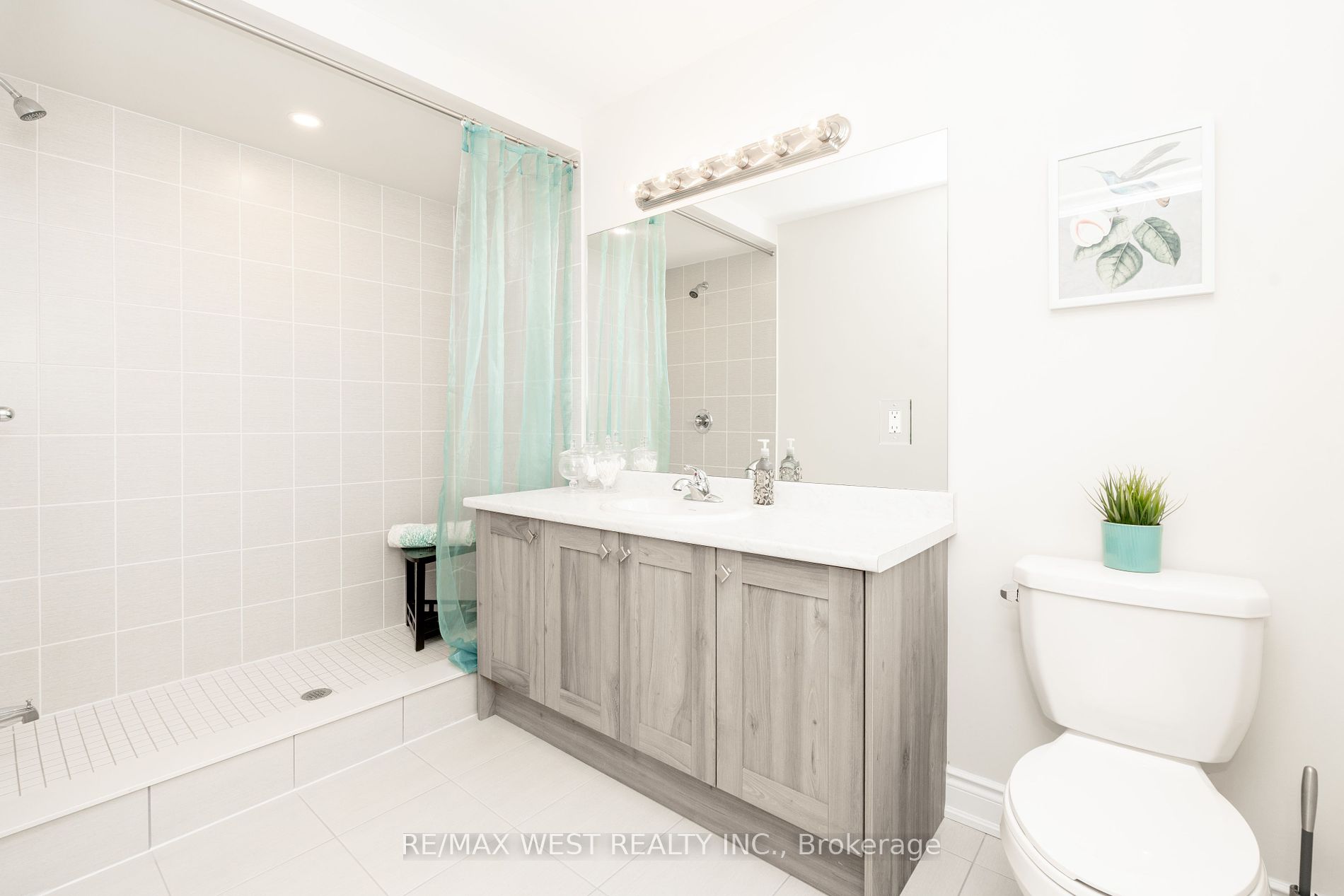 53 Janes Cres