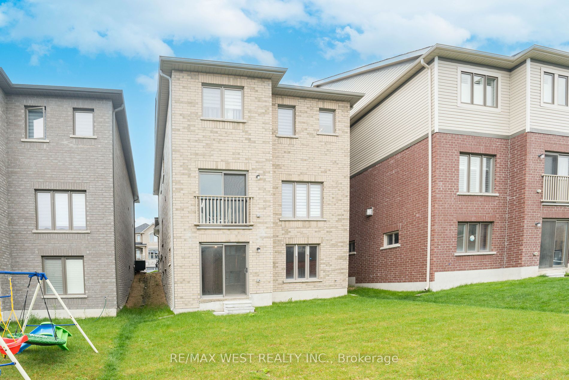 53 Janes Cres