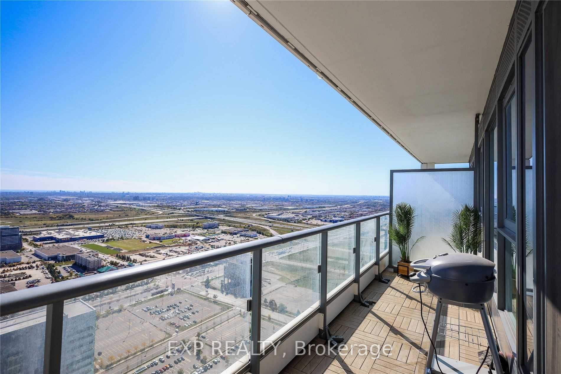 5 Buttermill Ave, #5208