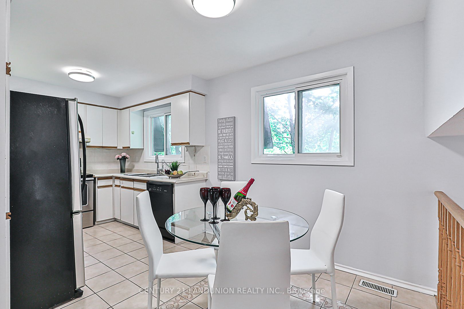 39 Ferrah St