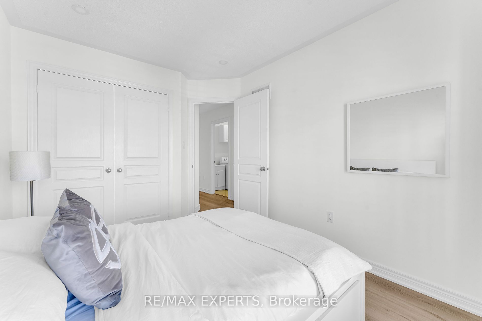 96 Pelee Ave