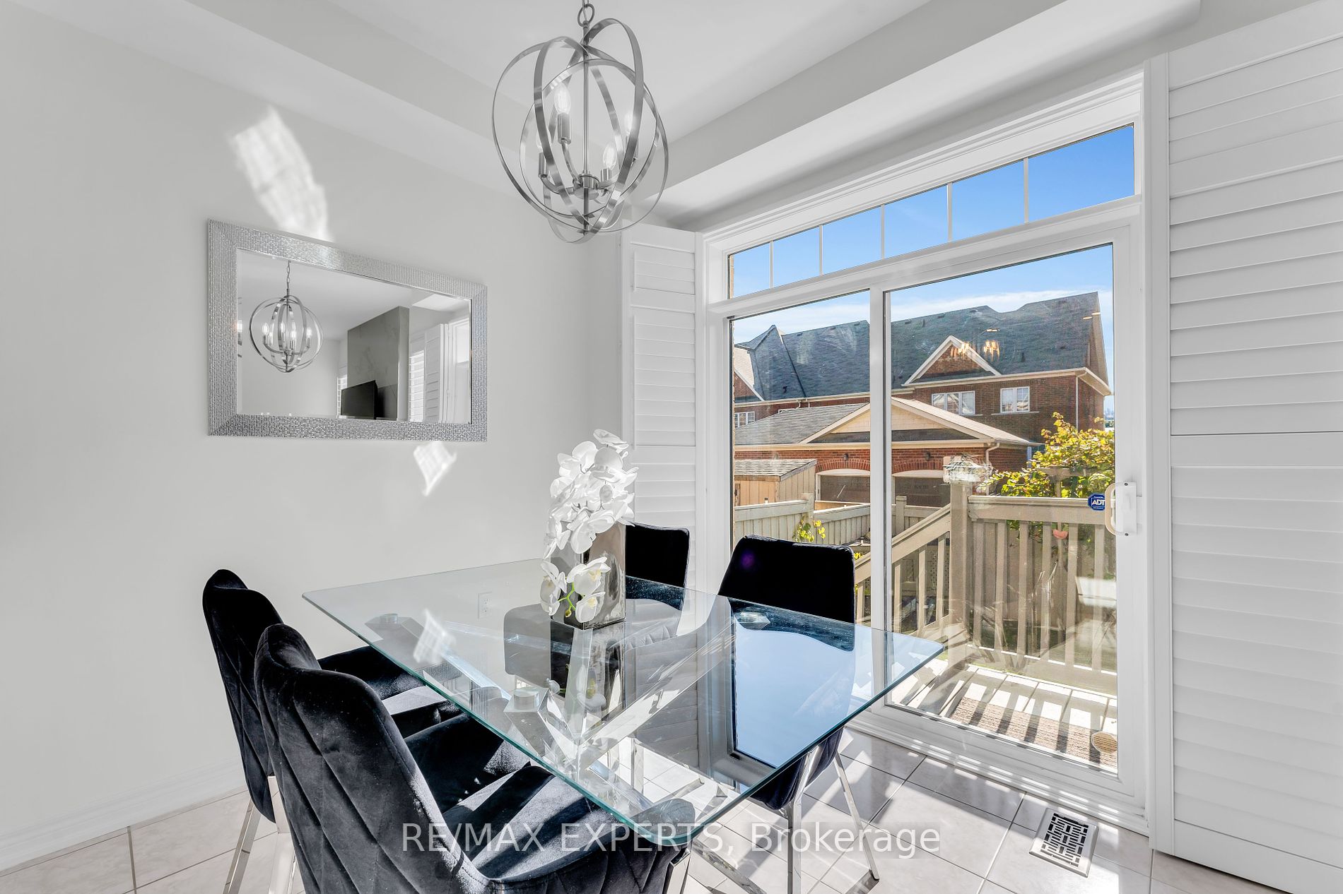 96 Pelee Ave