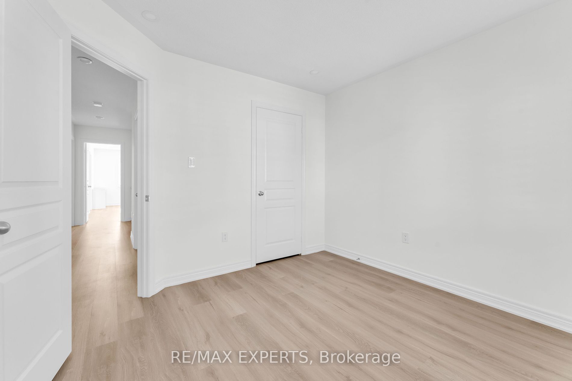 96 Pelee Ave