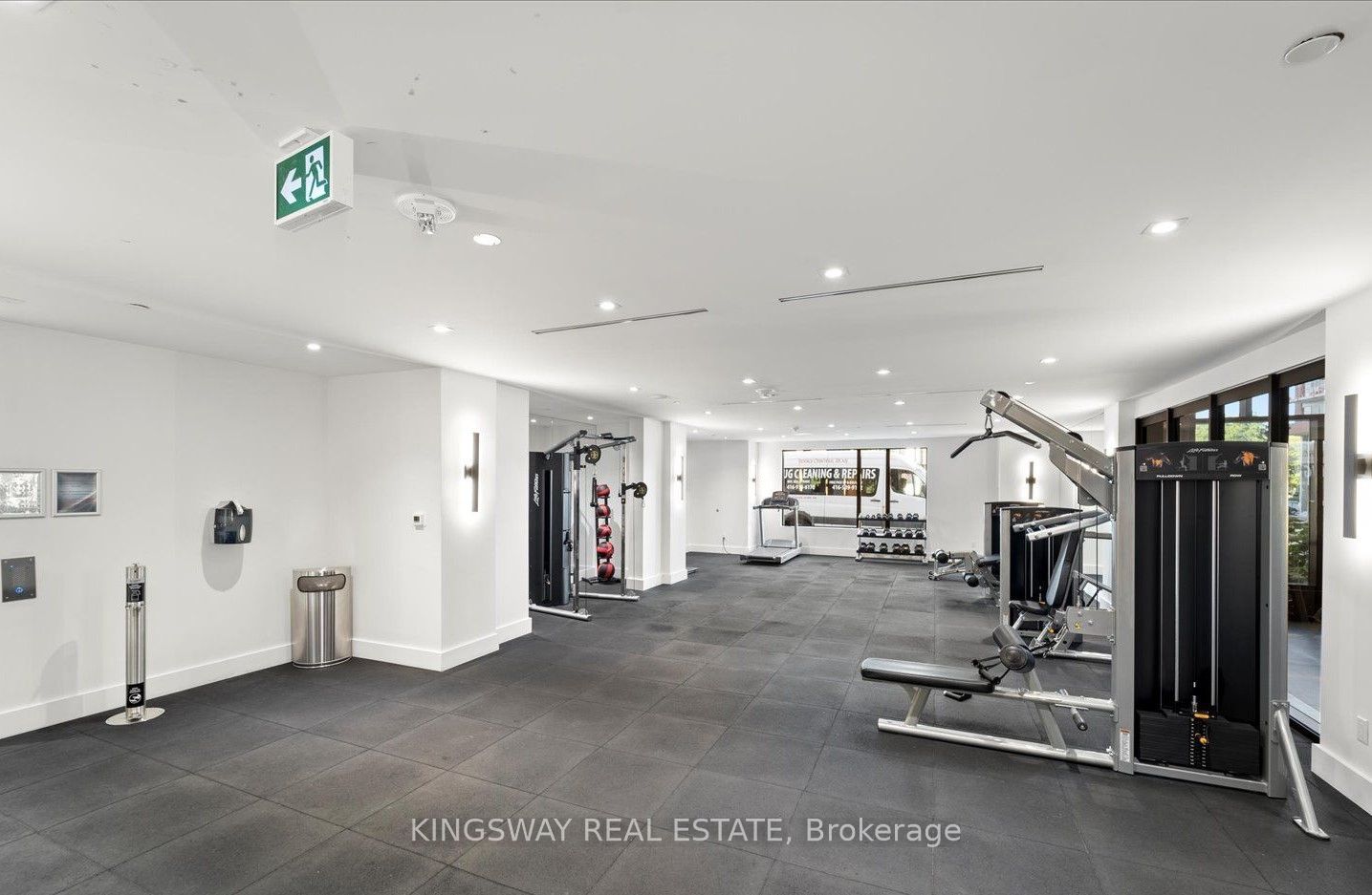 8868 Yonge St, #521E