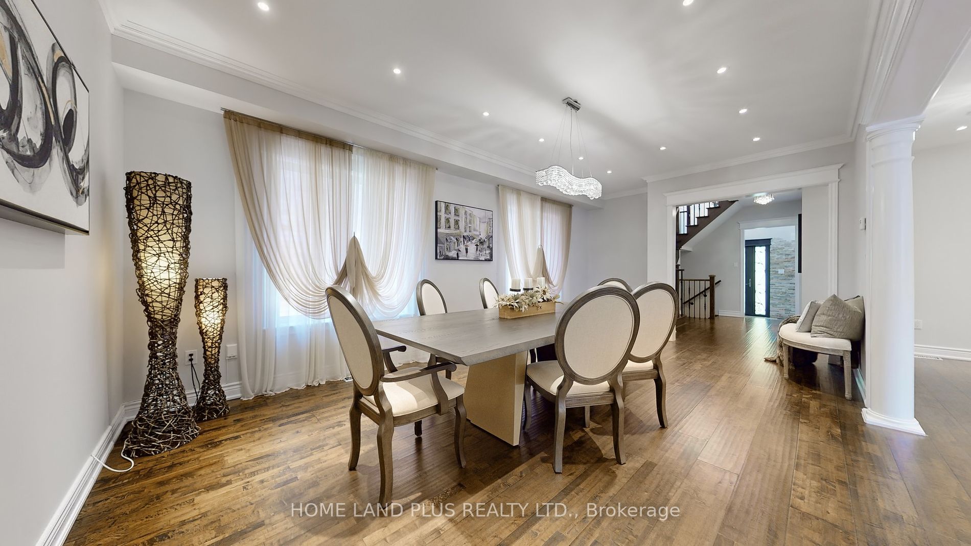 232 Shale Cres
