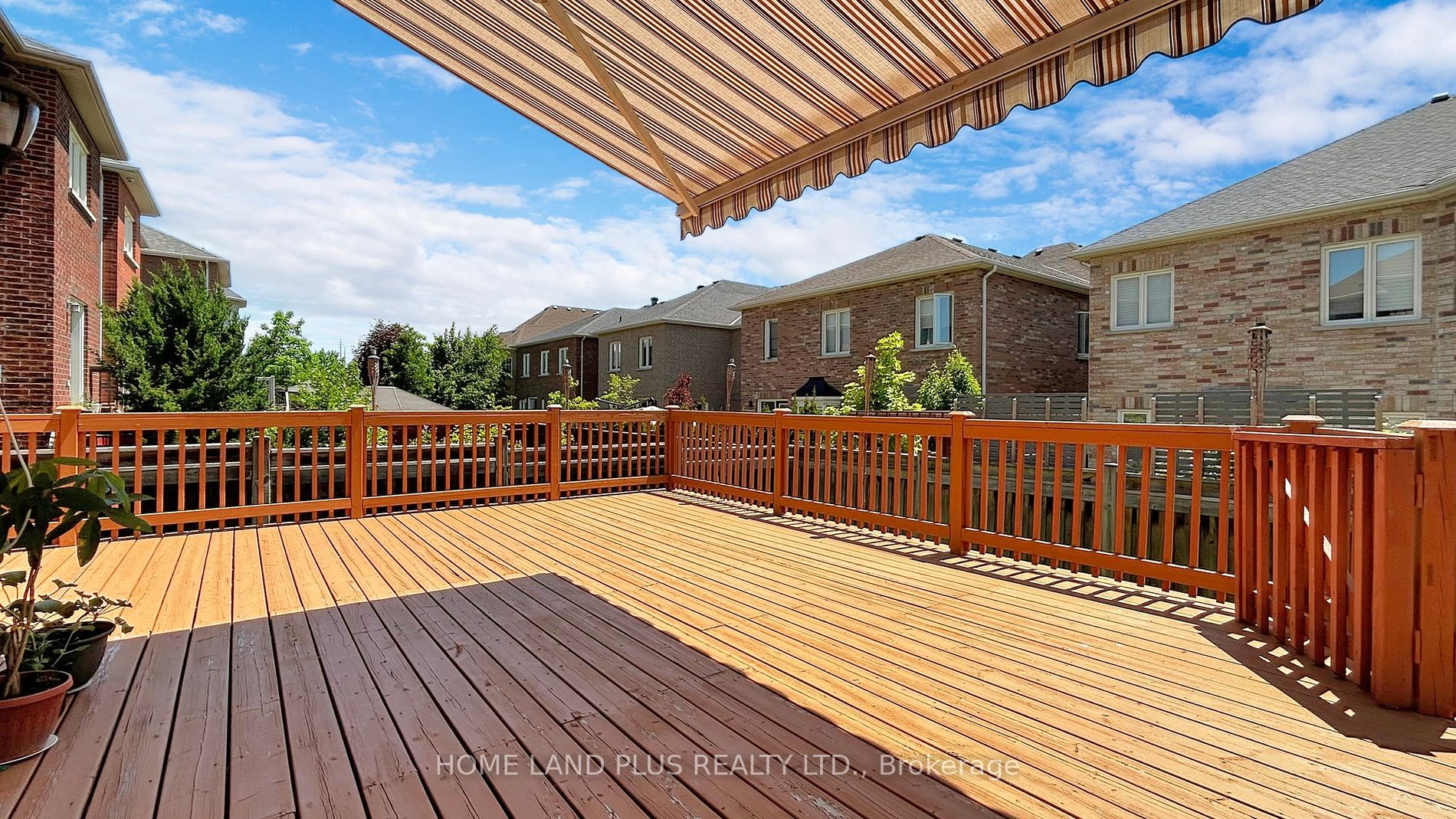 232 Shale Cres