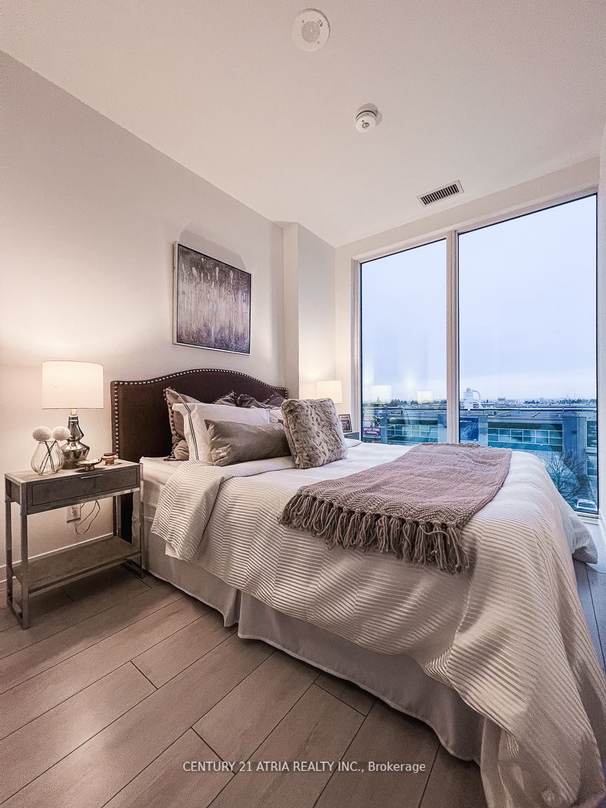 950 Portage Pkwy, #202