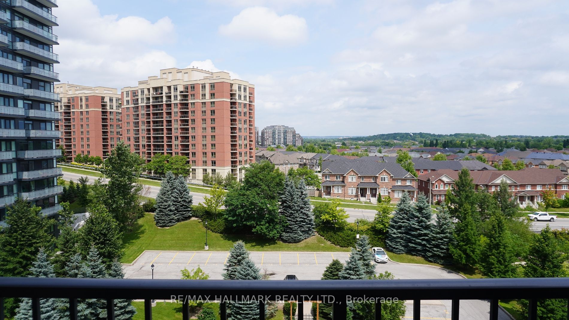 185 oneida Cres, #816