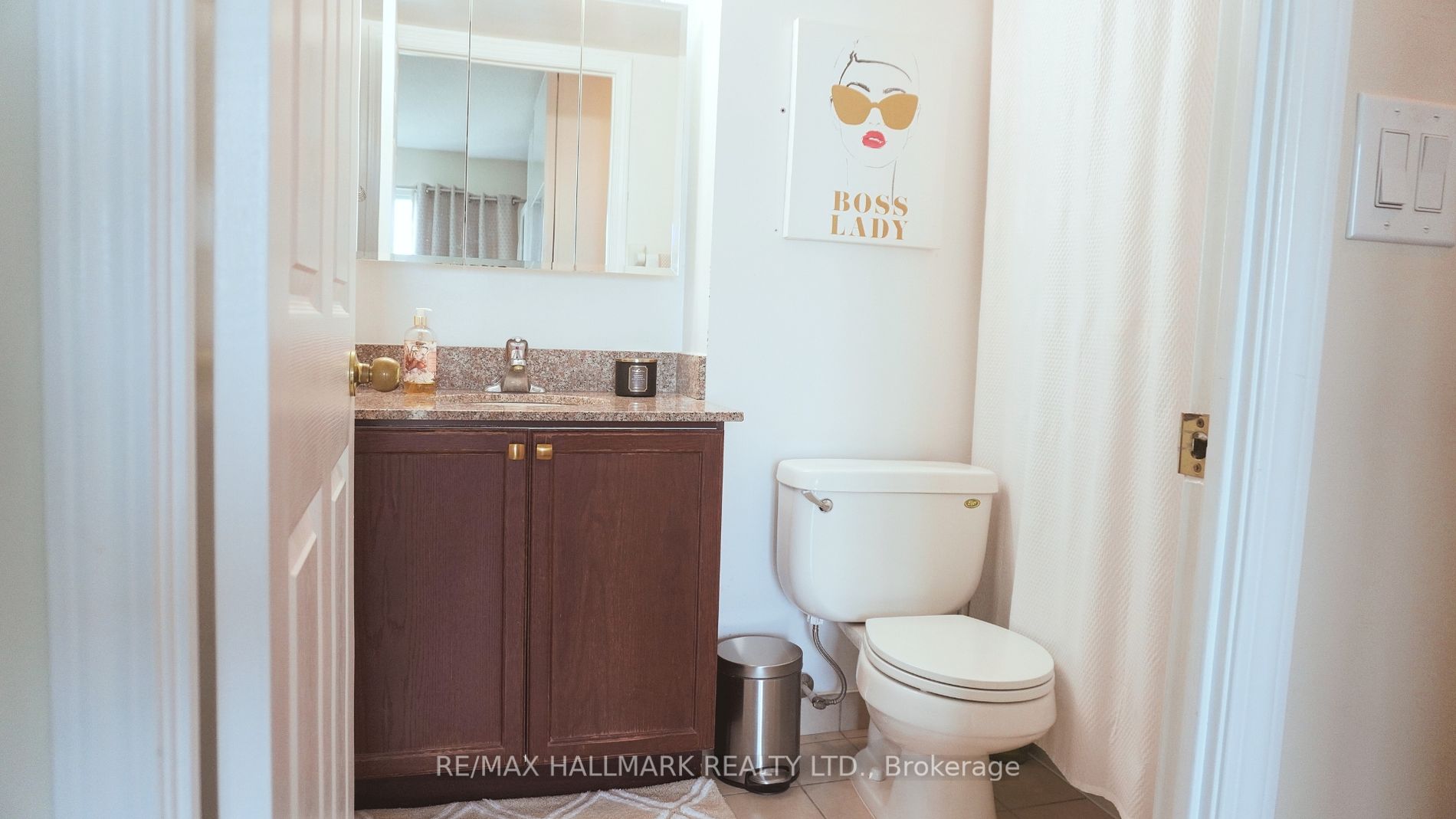 185 oneida Cres, #816