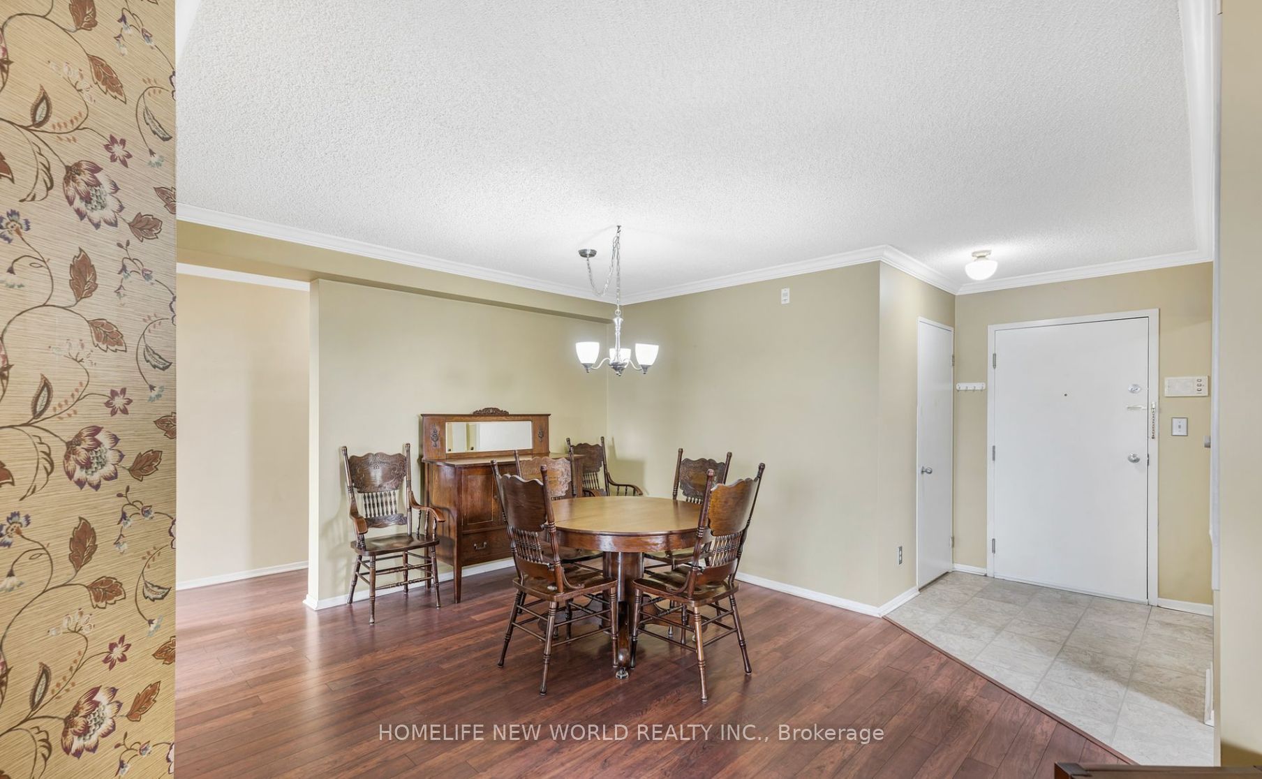 41 Ash Street #402