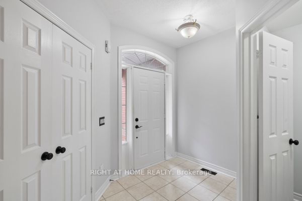 16 Sylwood Cres