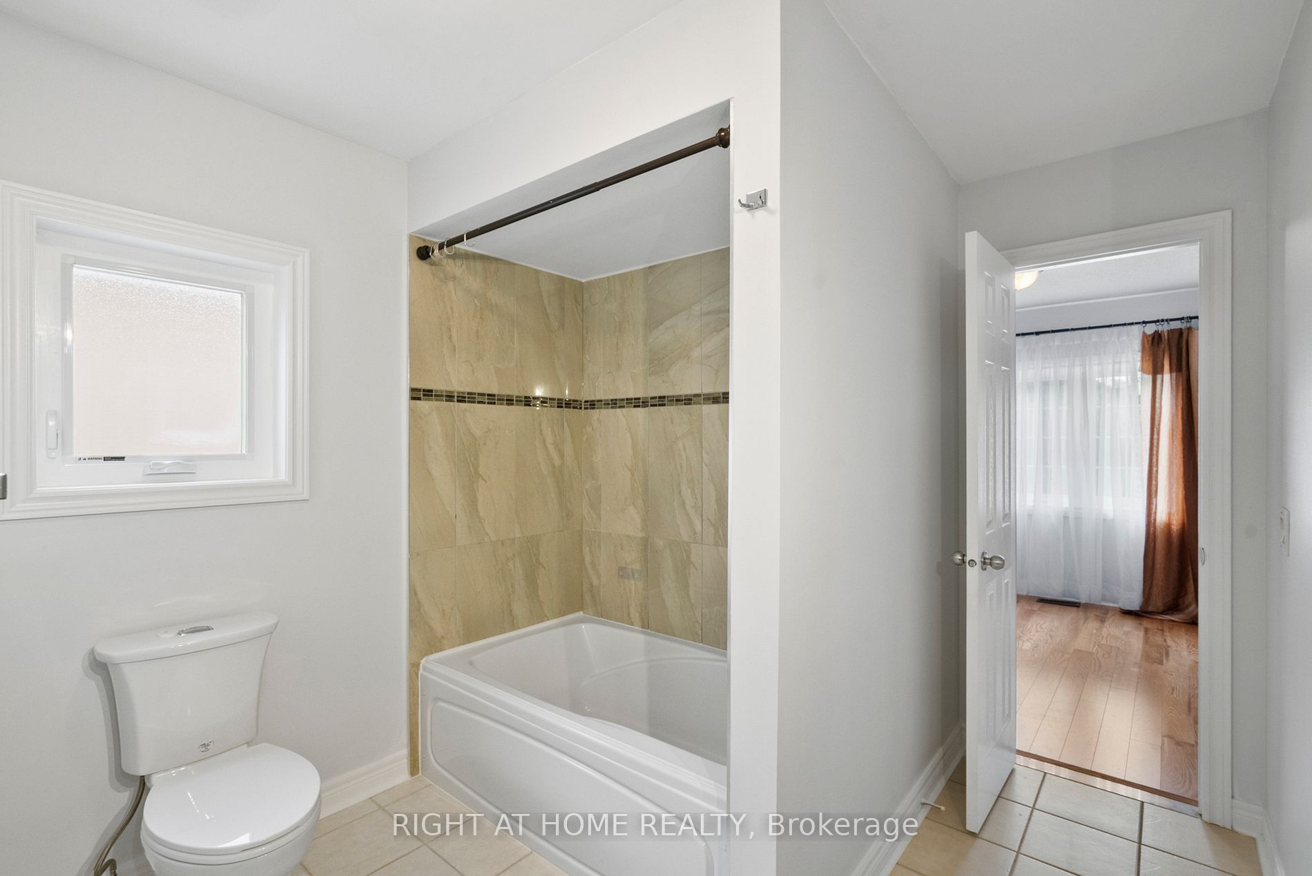16 Sylwood Cres