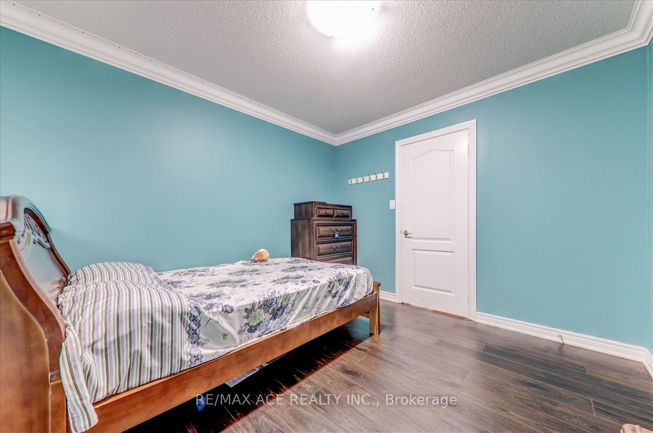 42 Grayleaf Drive