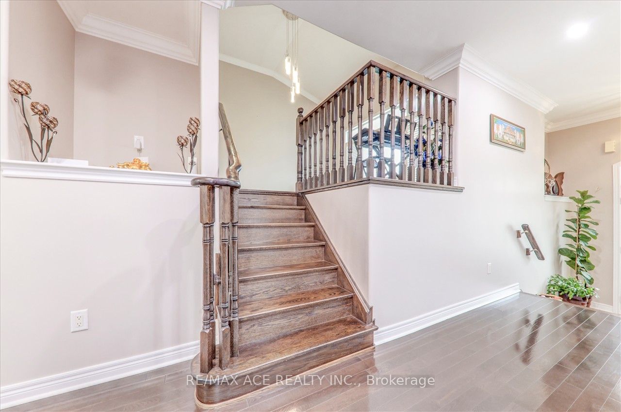 42 Grayleaf Drive