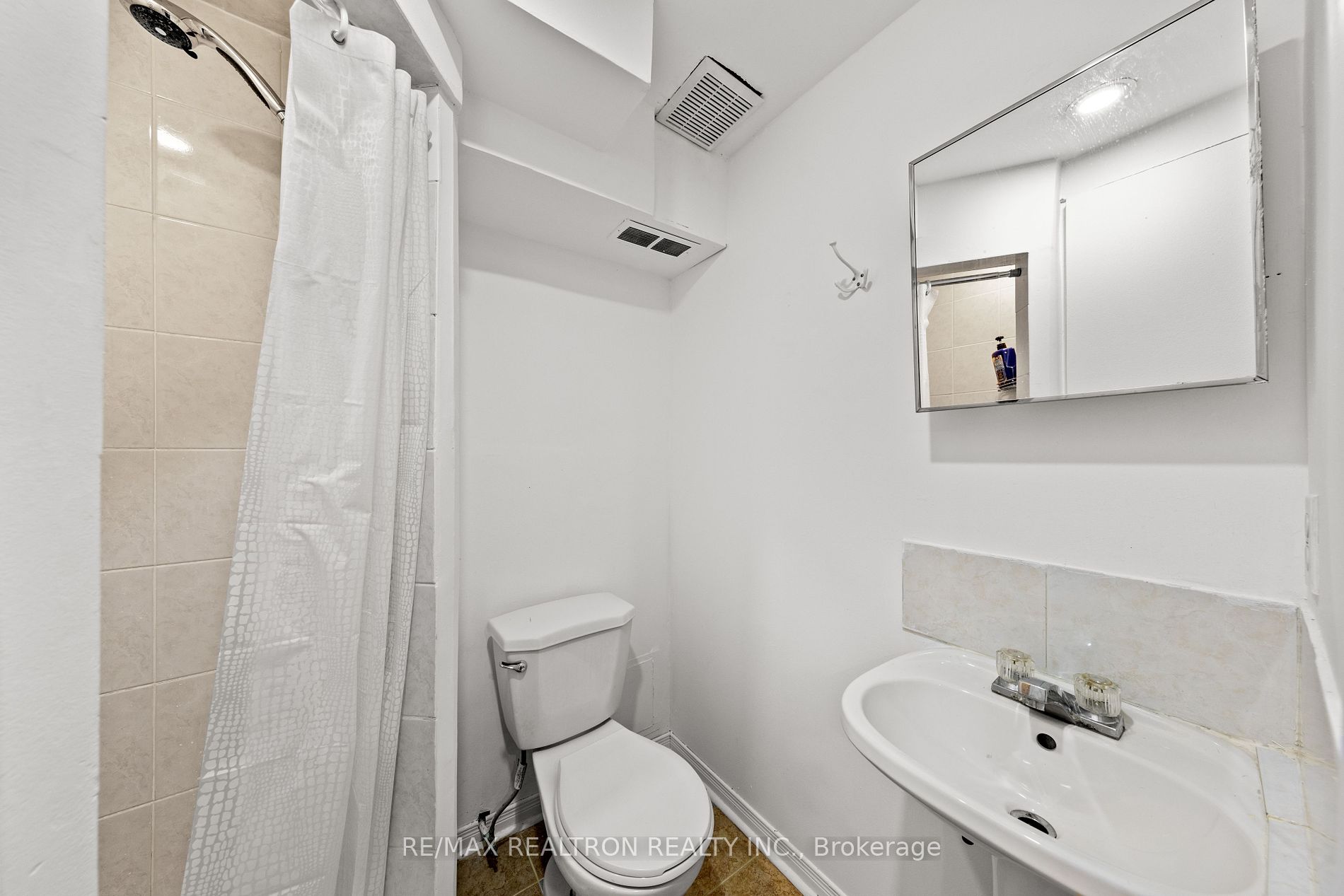 14 Mortimer Crt