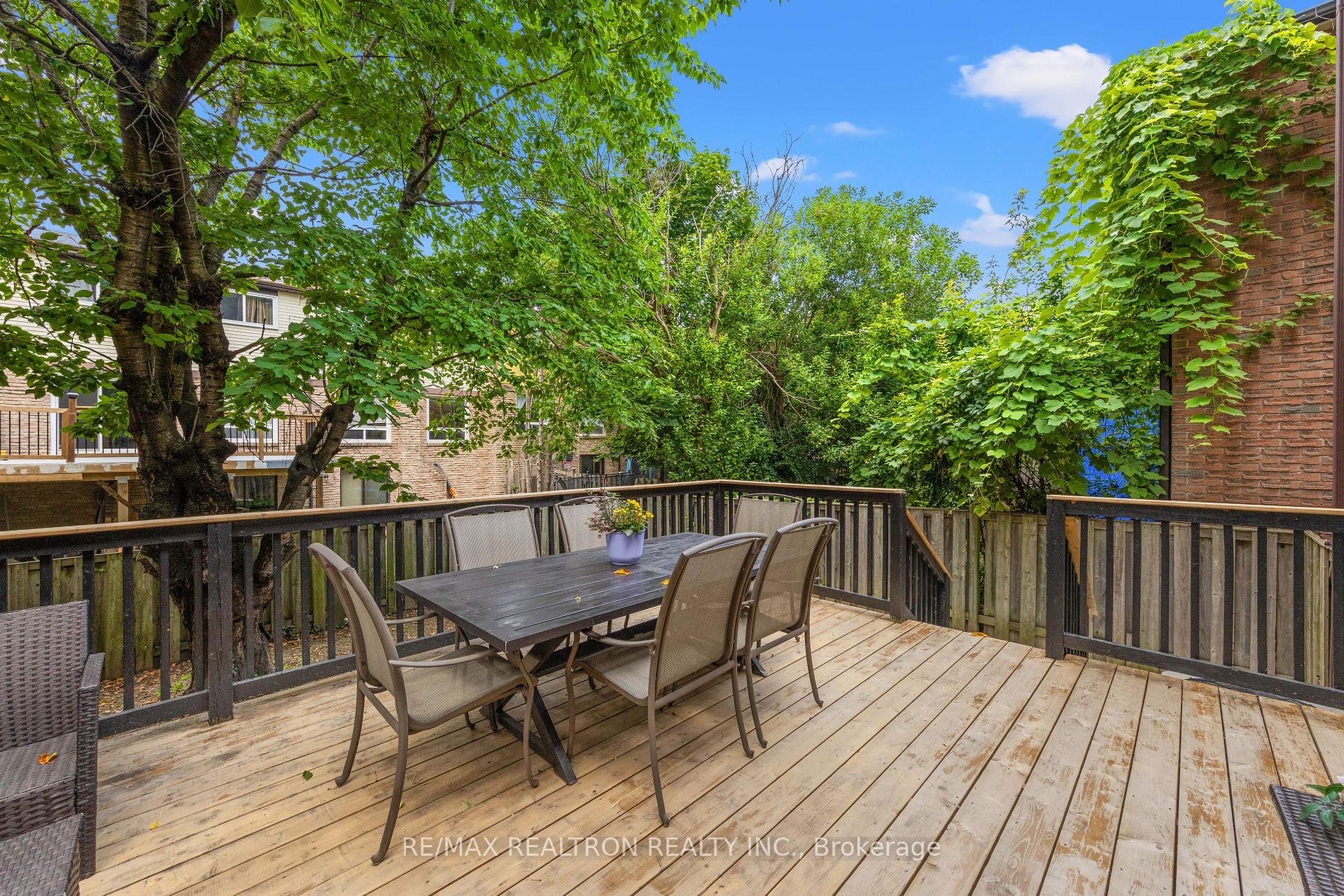 14 Mortimer Crt