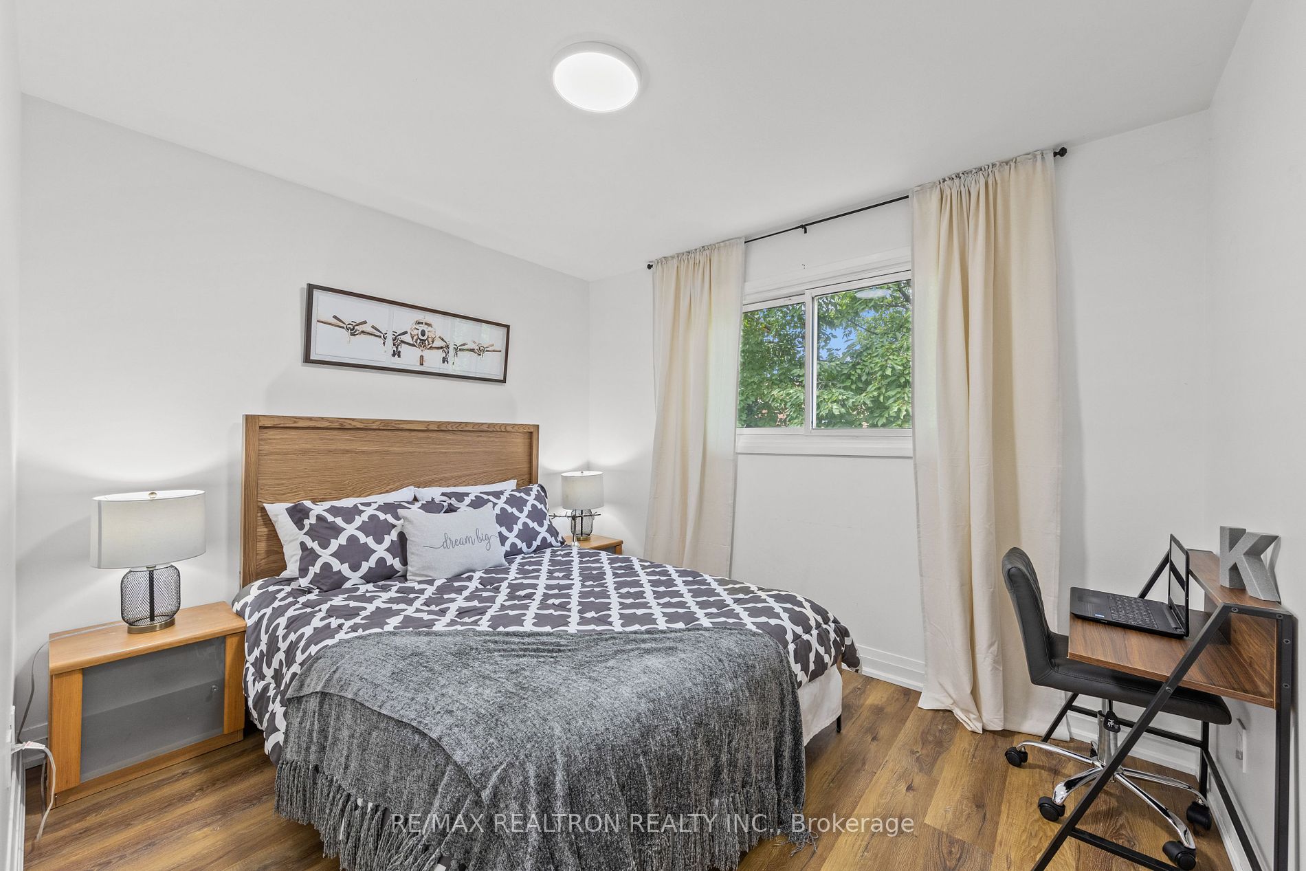 14 Mortimer Crt