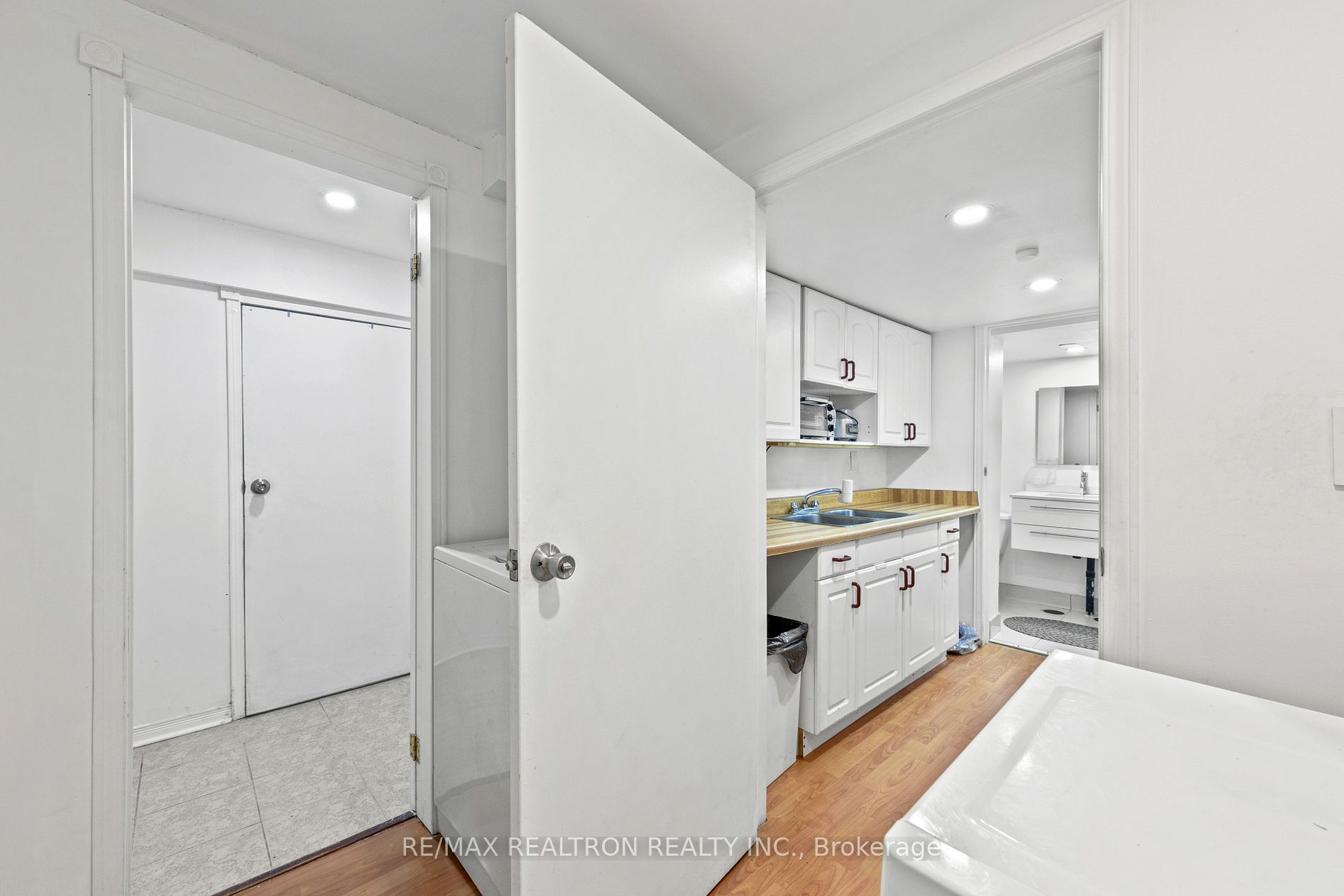 14 Mortimer Crt