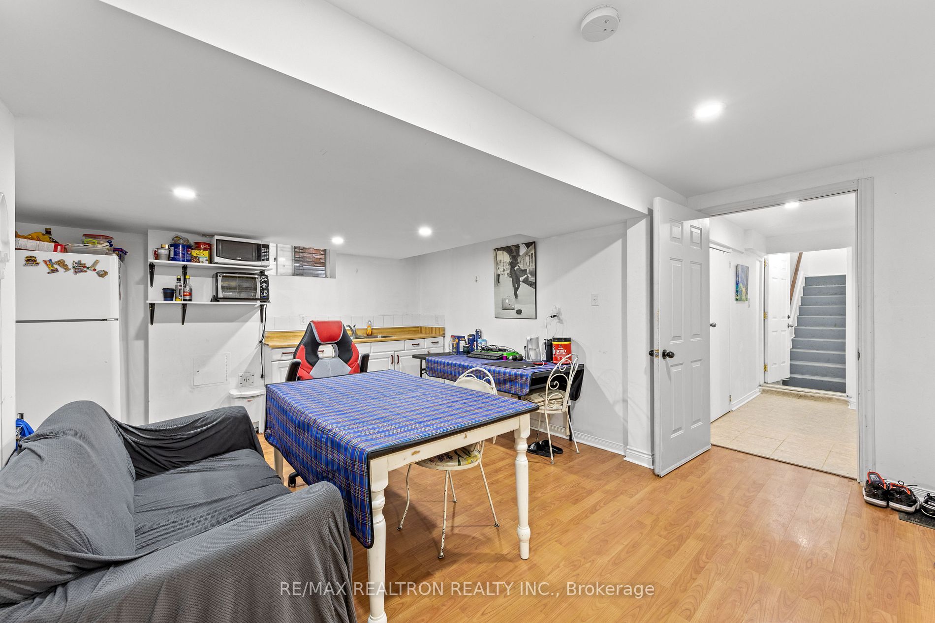 14 Mortimer Crt