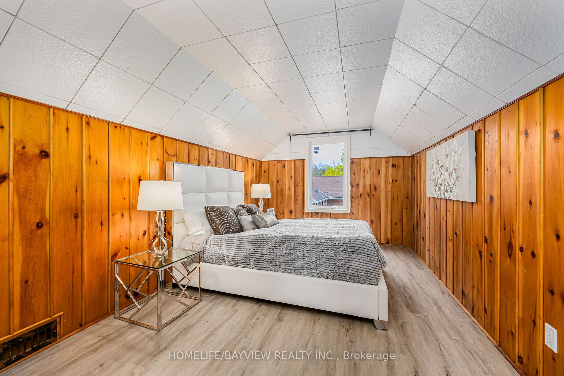 164 Eagle Street, #Upper