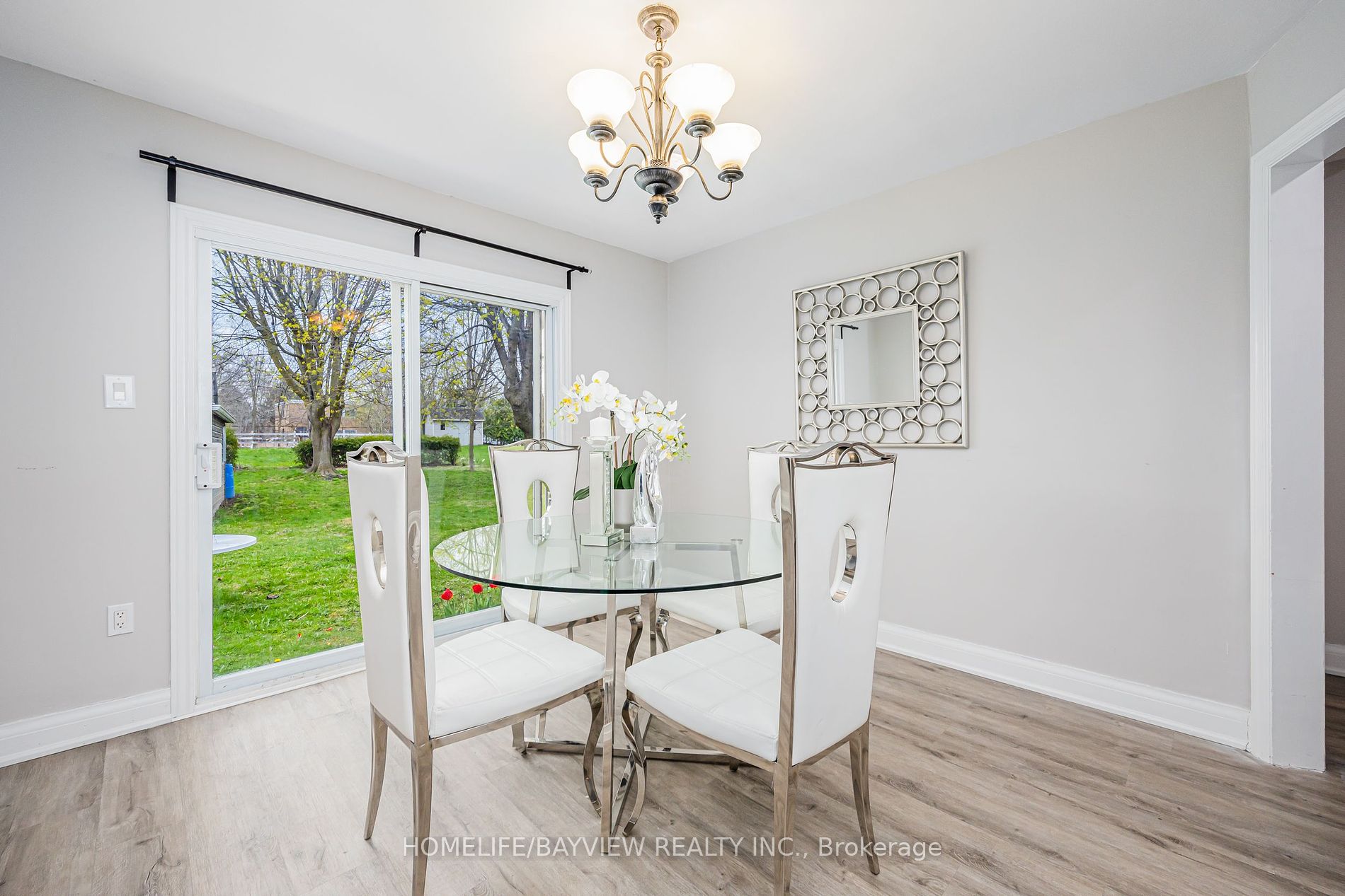 164 Eagle Street, #Upper