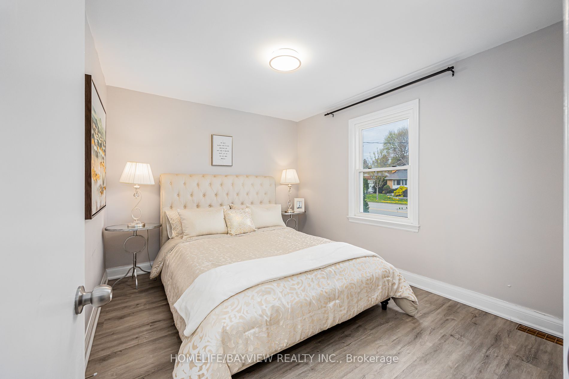 164 Eagle Street, #Upper