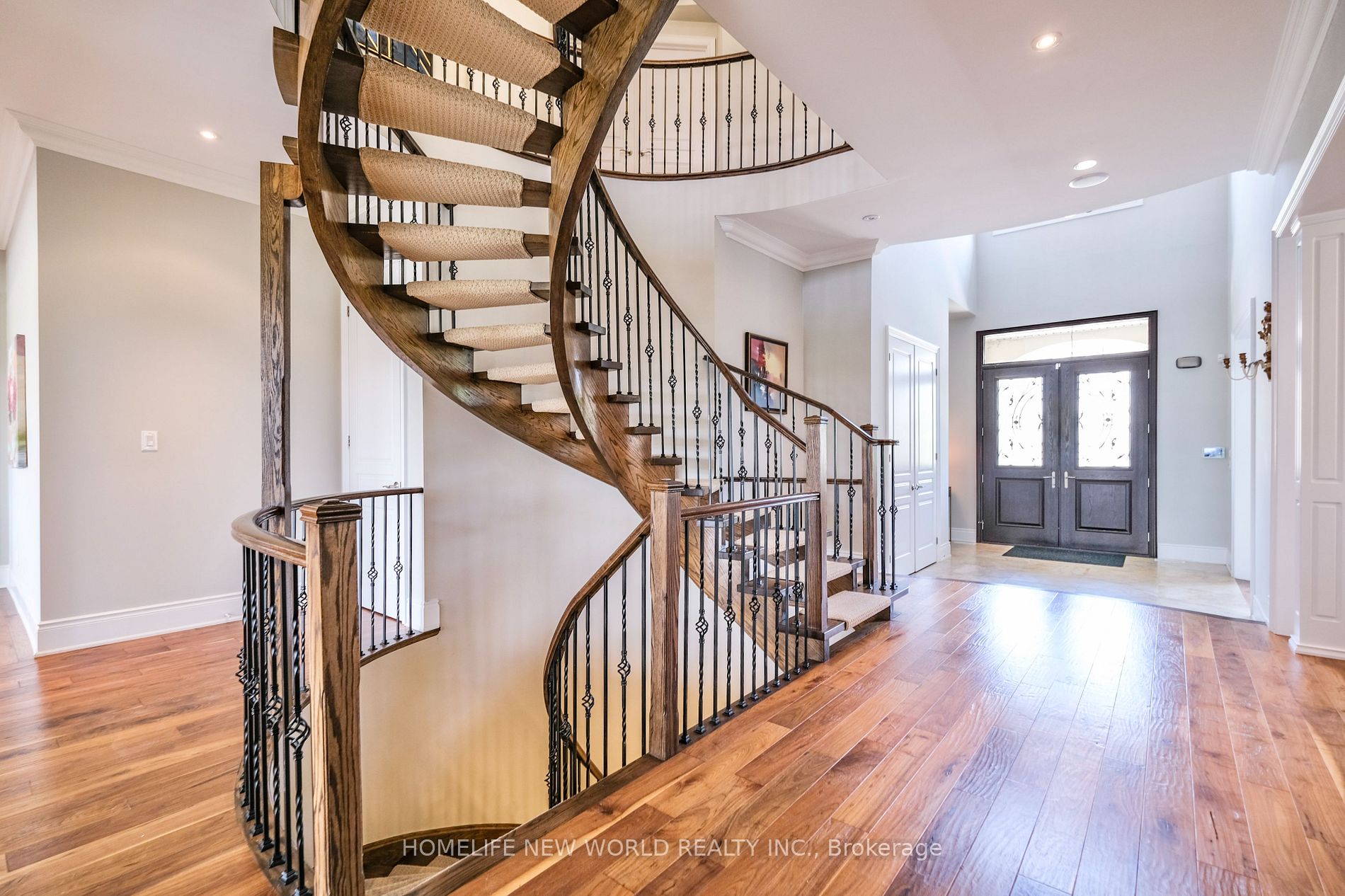 98 Carisbrooke Circ