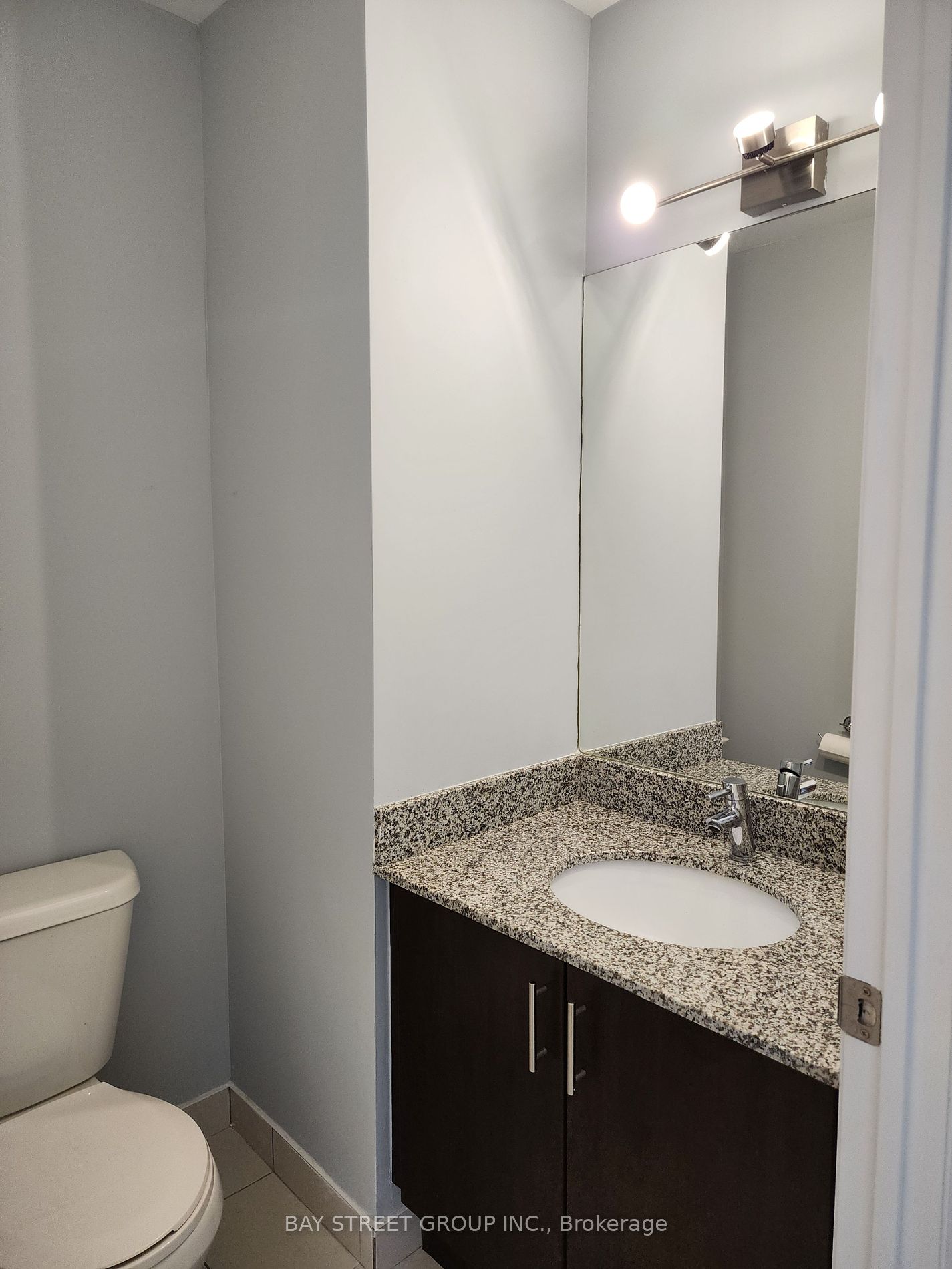2900 Highway 7 Rd, #801