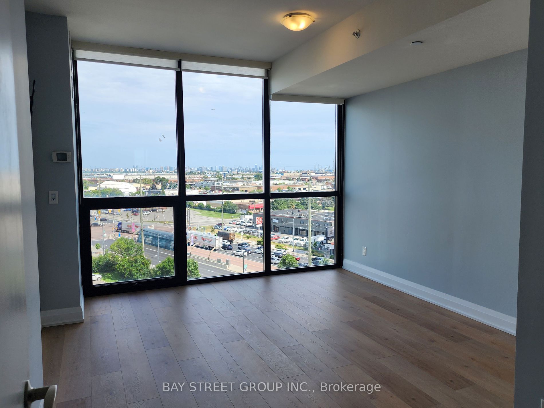 2900 Highway 7 Rd, #801