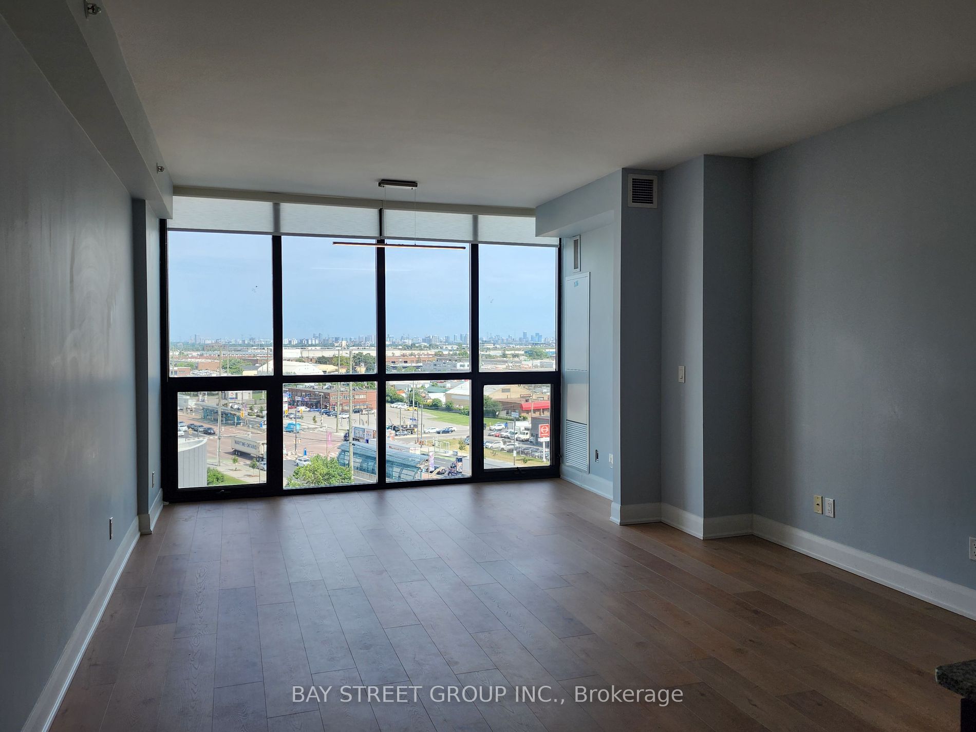 2900 Highway 7 Rd, #801