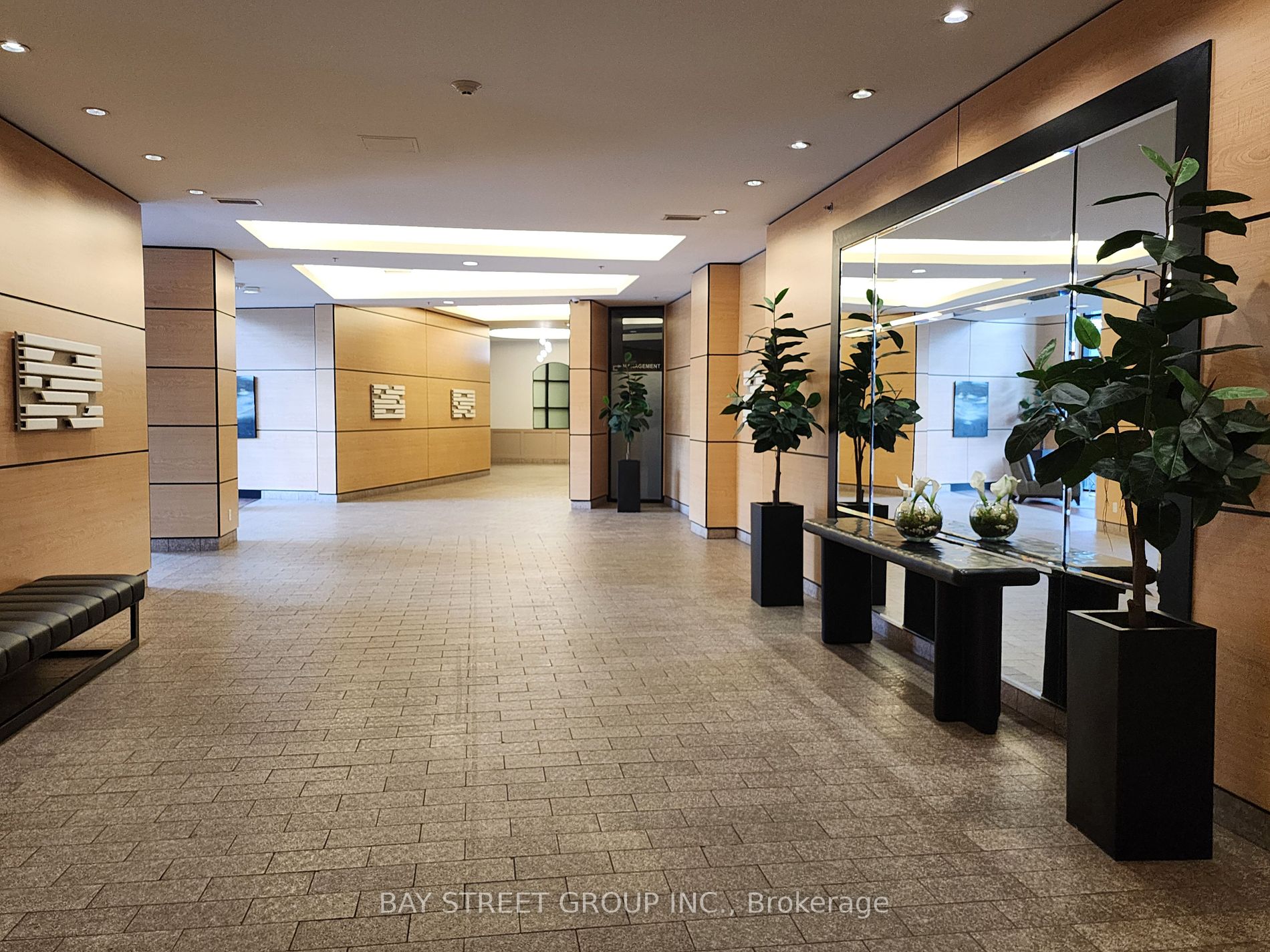 2900 Highway 7 Rd, #801