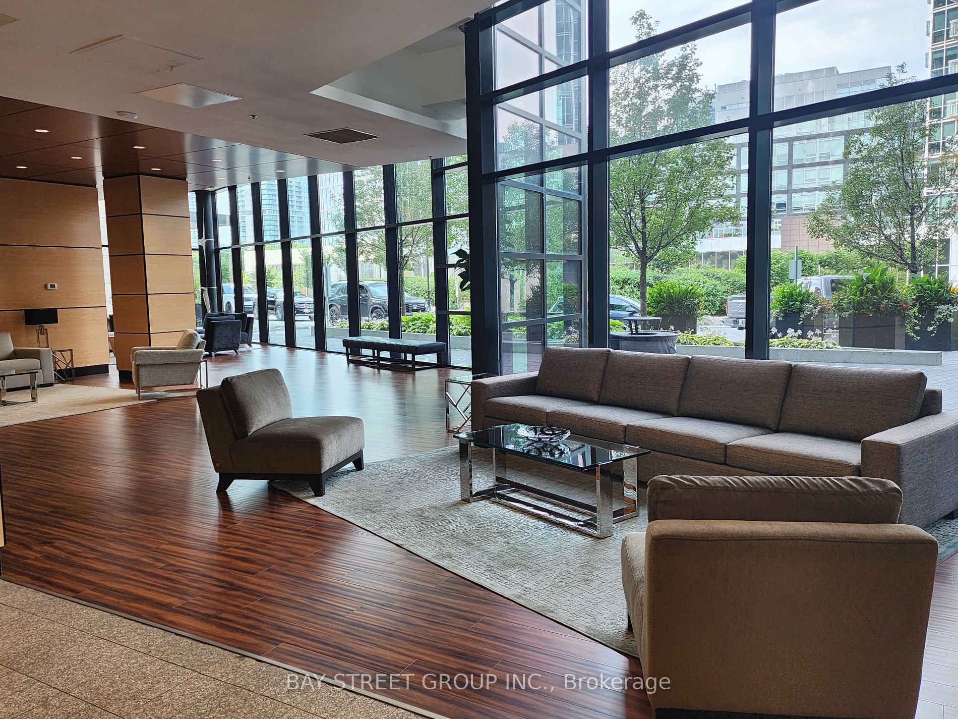 2900 Highway 7 Rd, #801