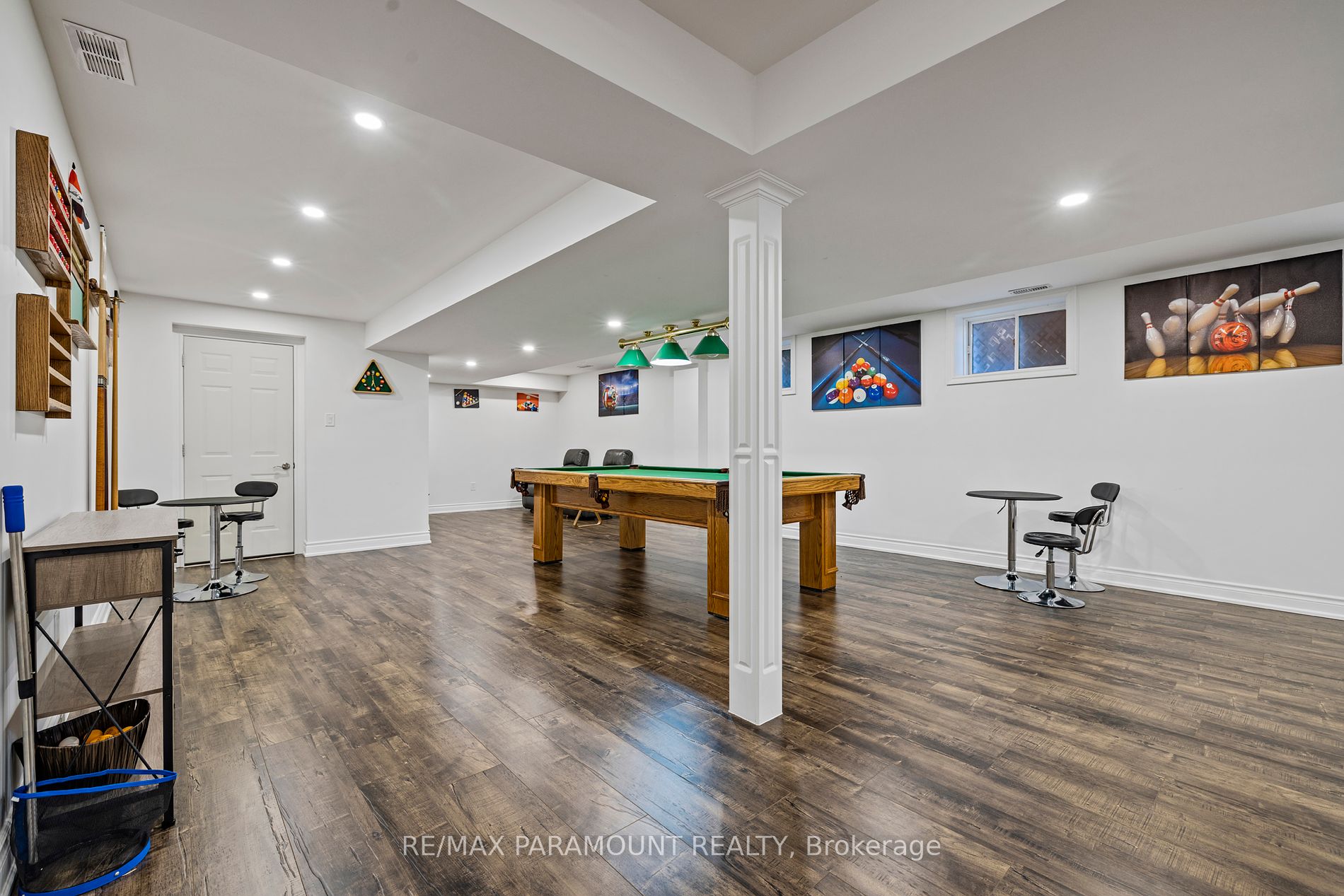 8 W. Dykie Court