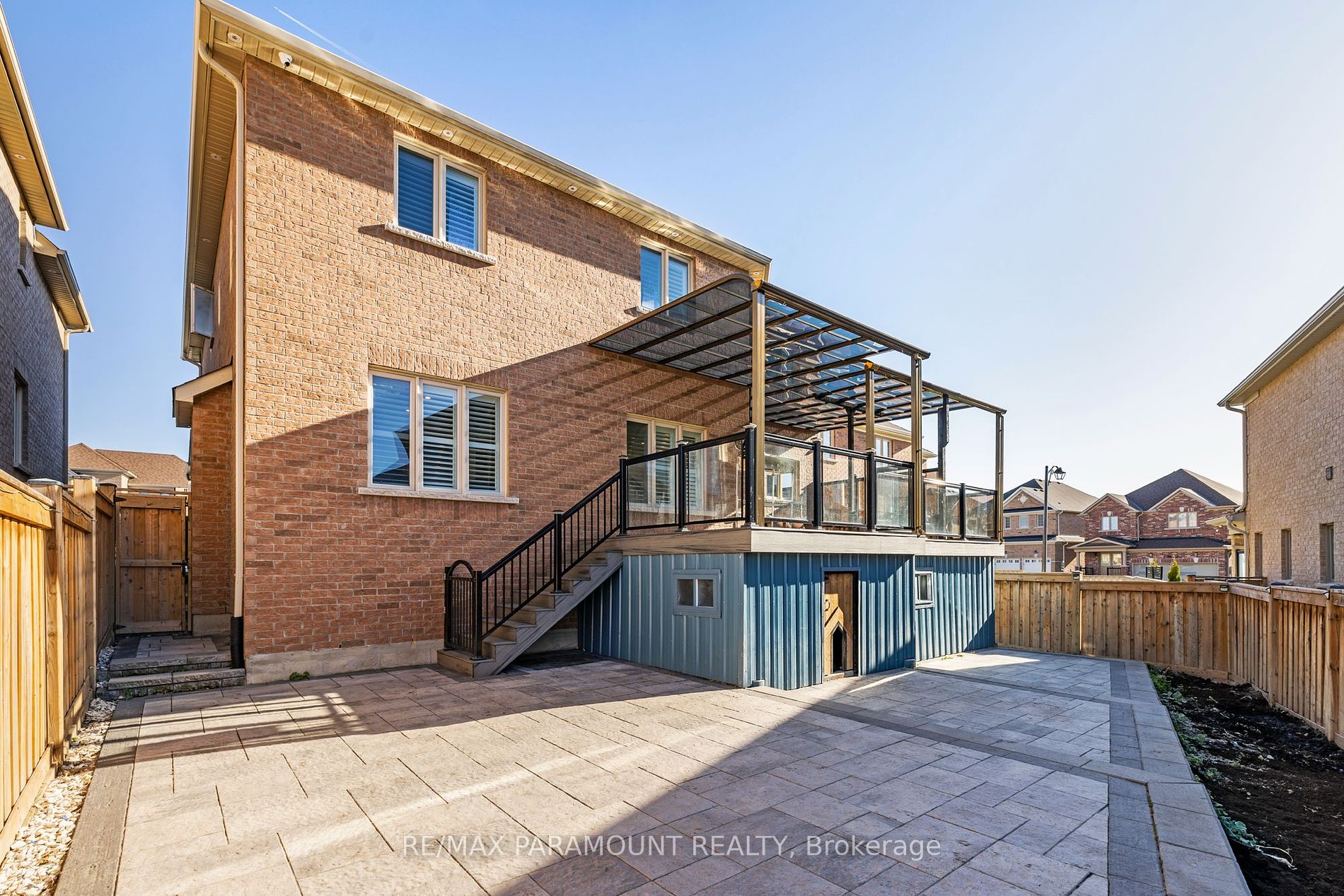 8 W. Dykie Court