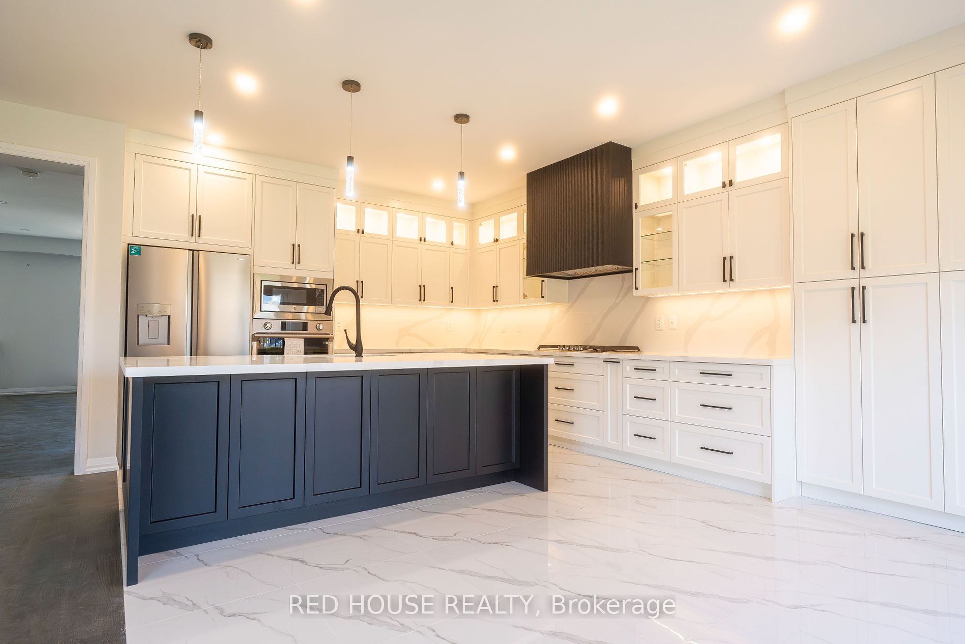 1458 Stovell Cres