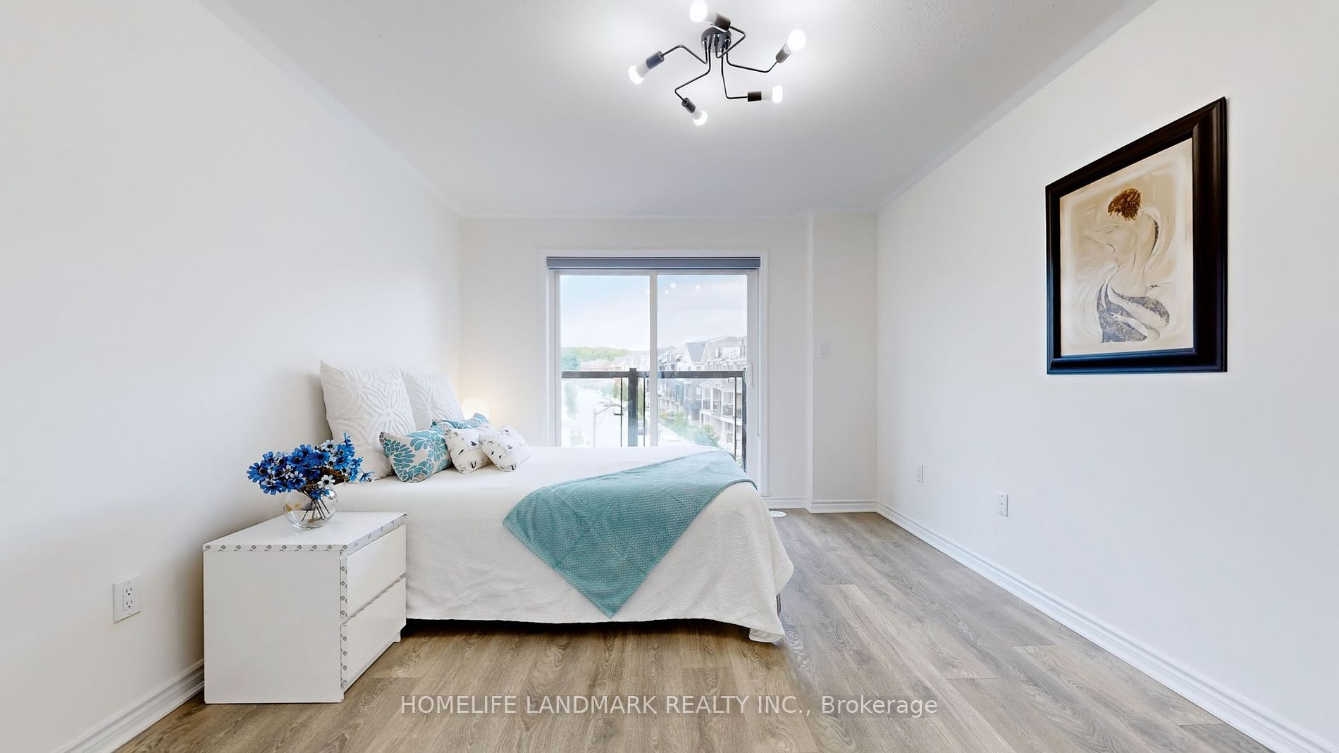 20 Adam Sellers Street, #28