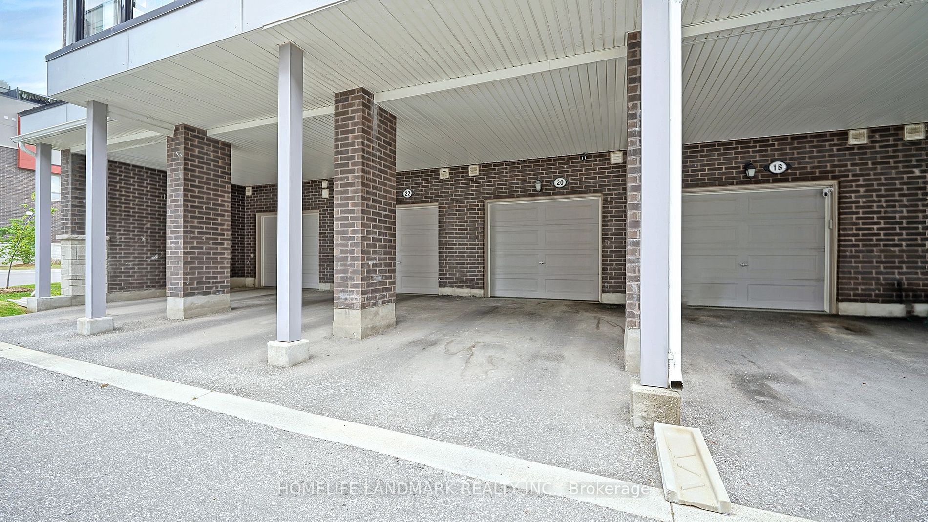 20 Adam Sellers Street, #28