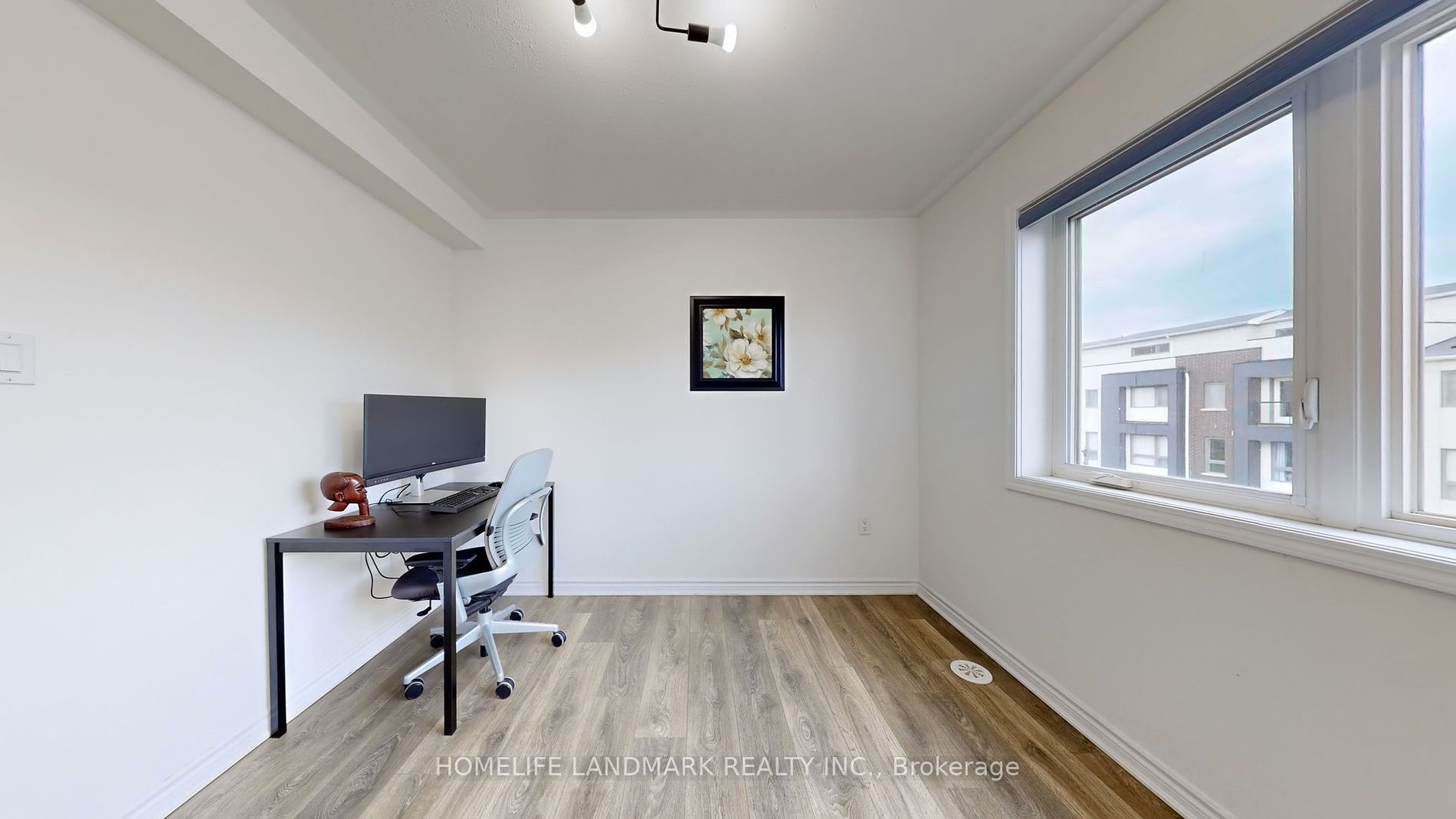 20 Adam Sellers Street, #28