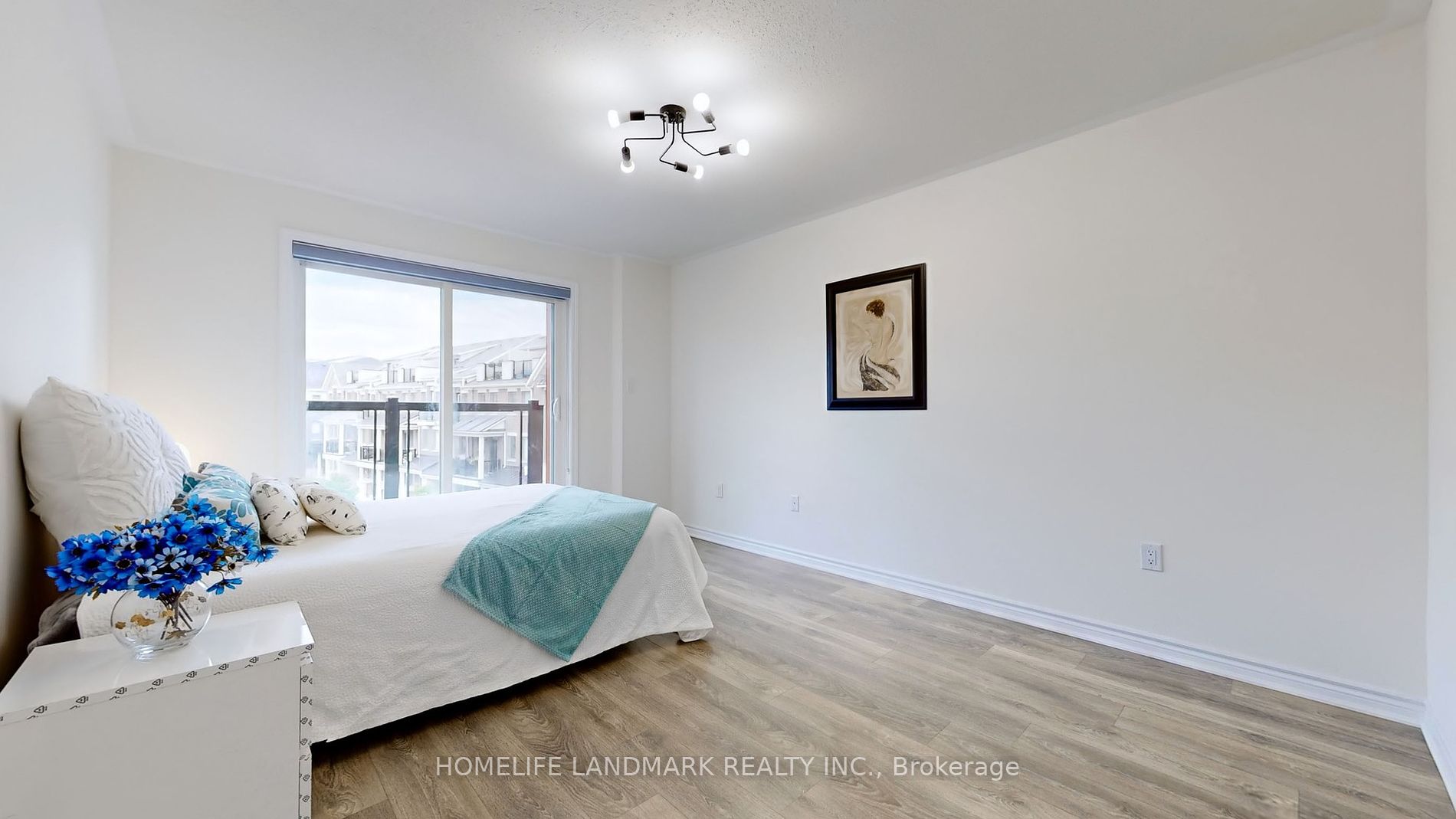 20 Adam Sellers Street, #28