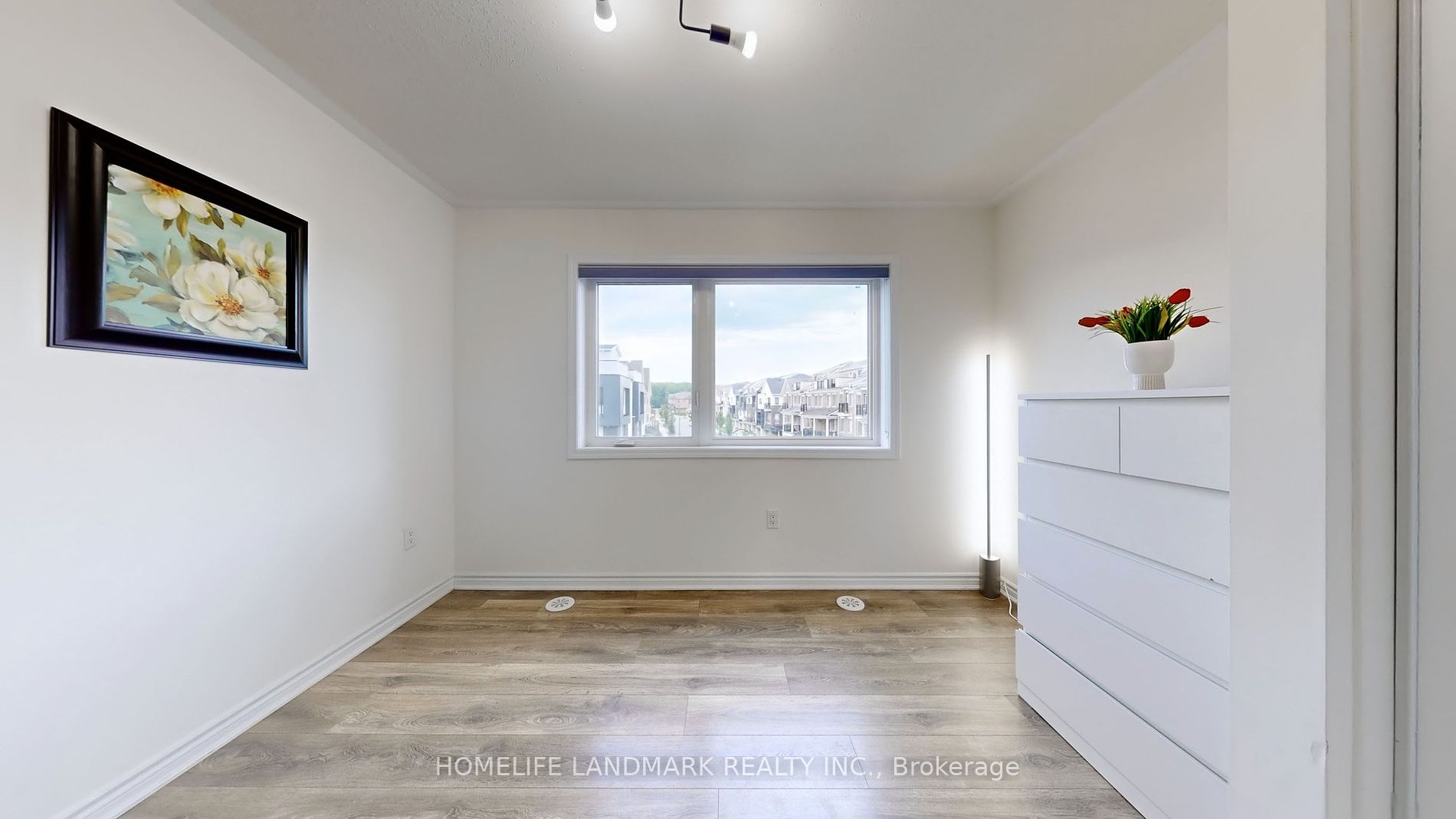 20 Adam Sellers Street, #28