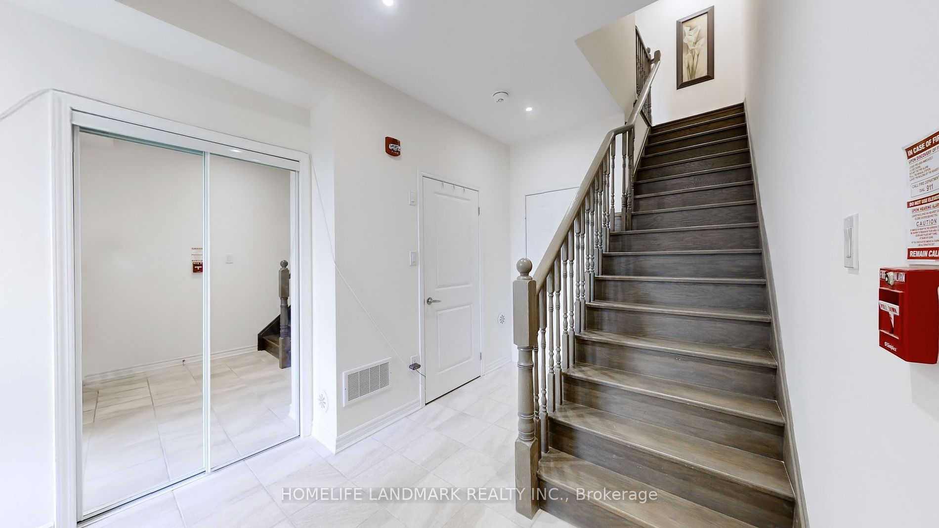 20 Adam Sellers Street, #28