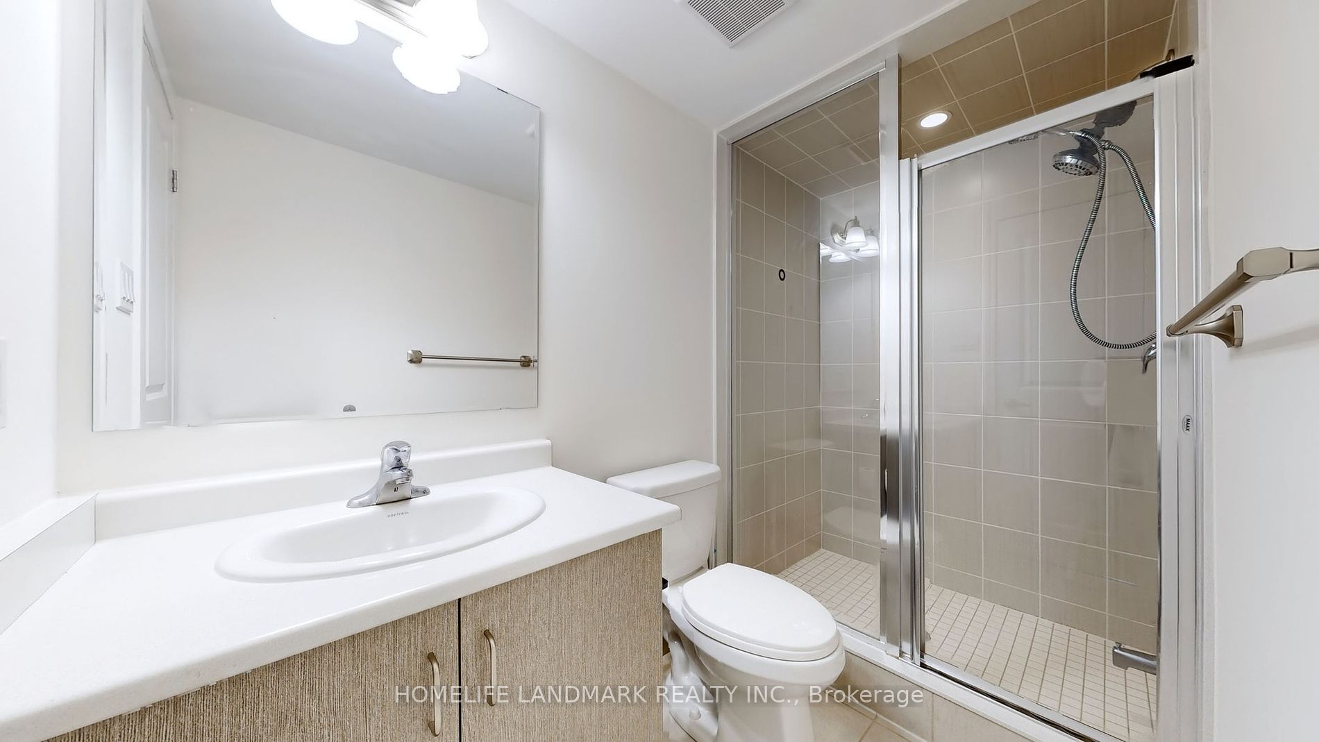 20 Adam Sellers Street, #28