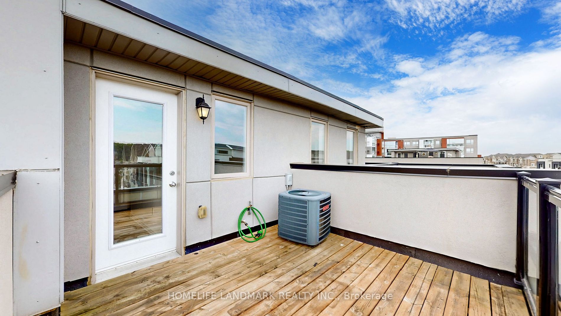 20 Adam Sellers Street, #28
