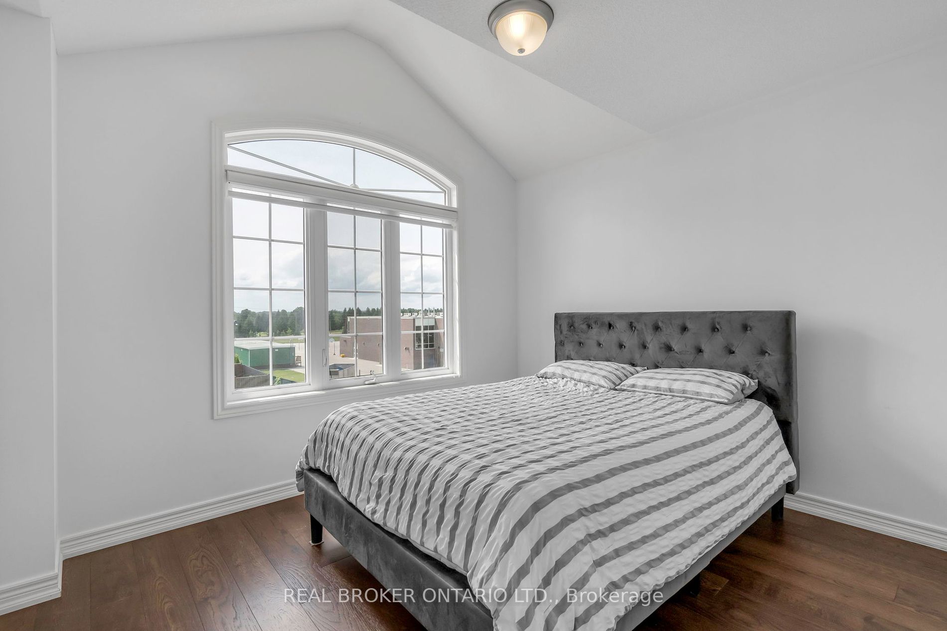 81 Willoughby Way