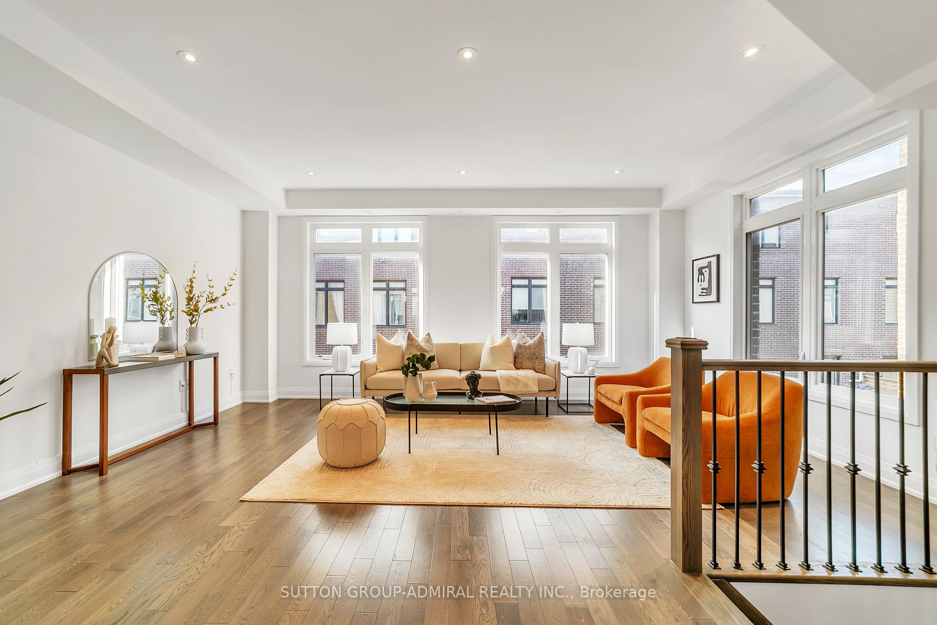 153 Moneypenny Place