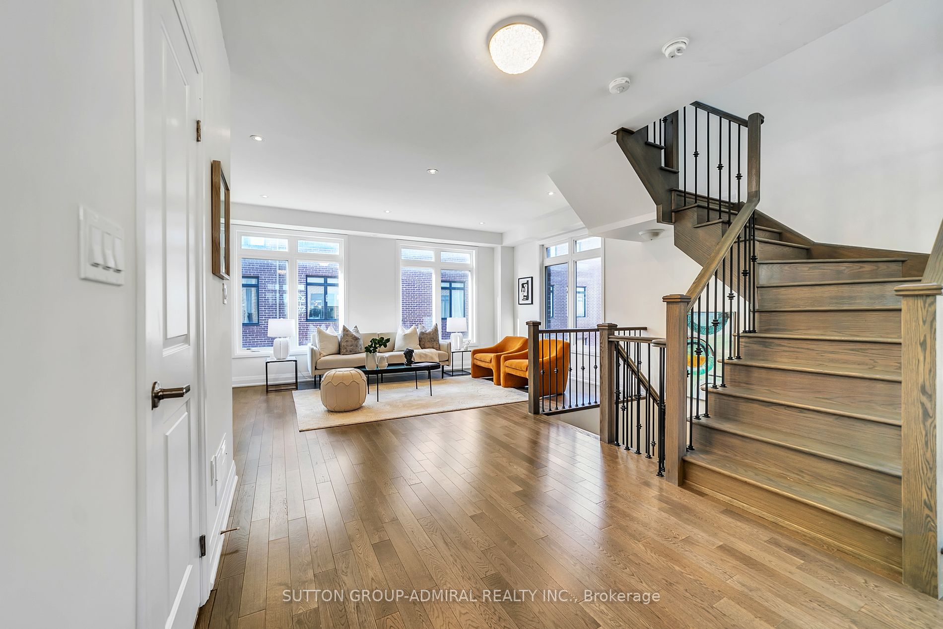 153 Moneypenny Place