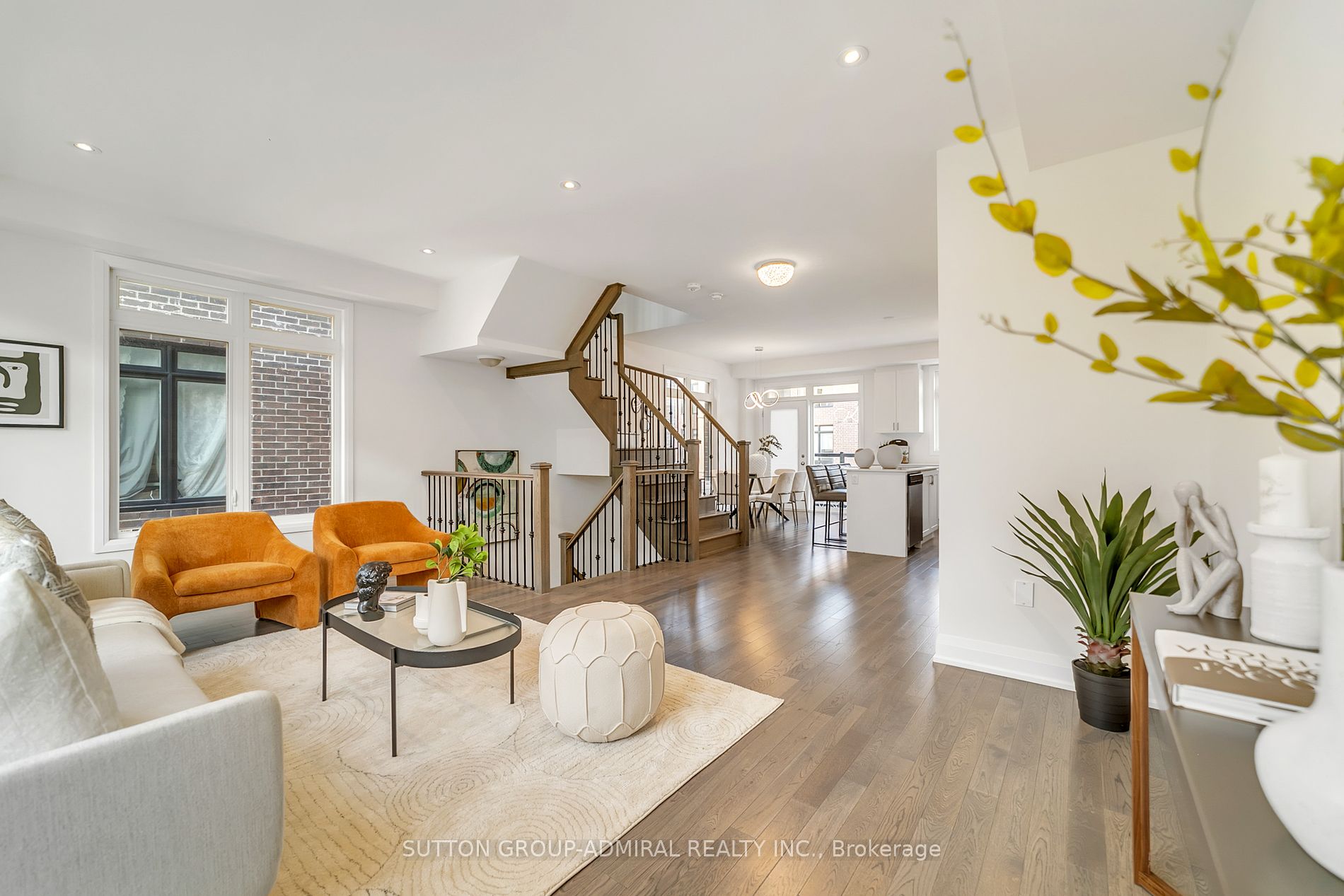 153 Moneypenny Place