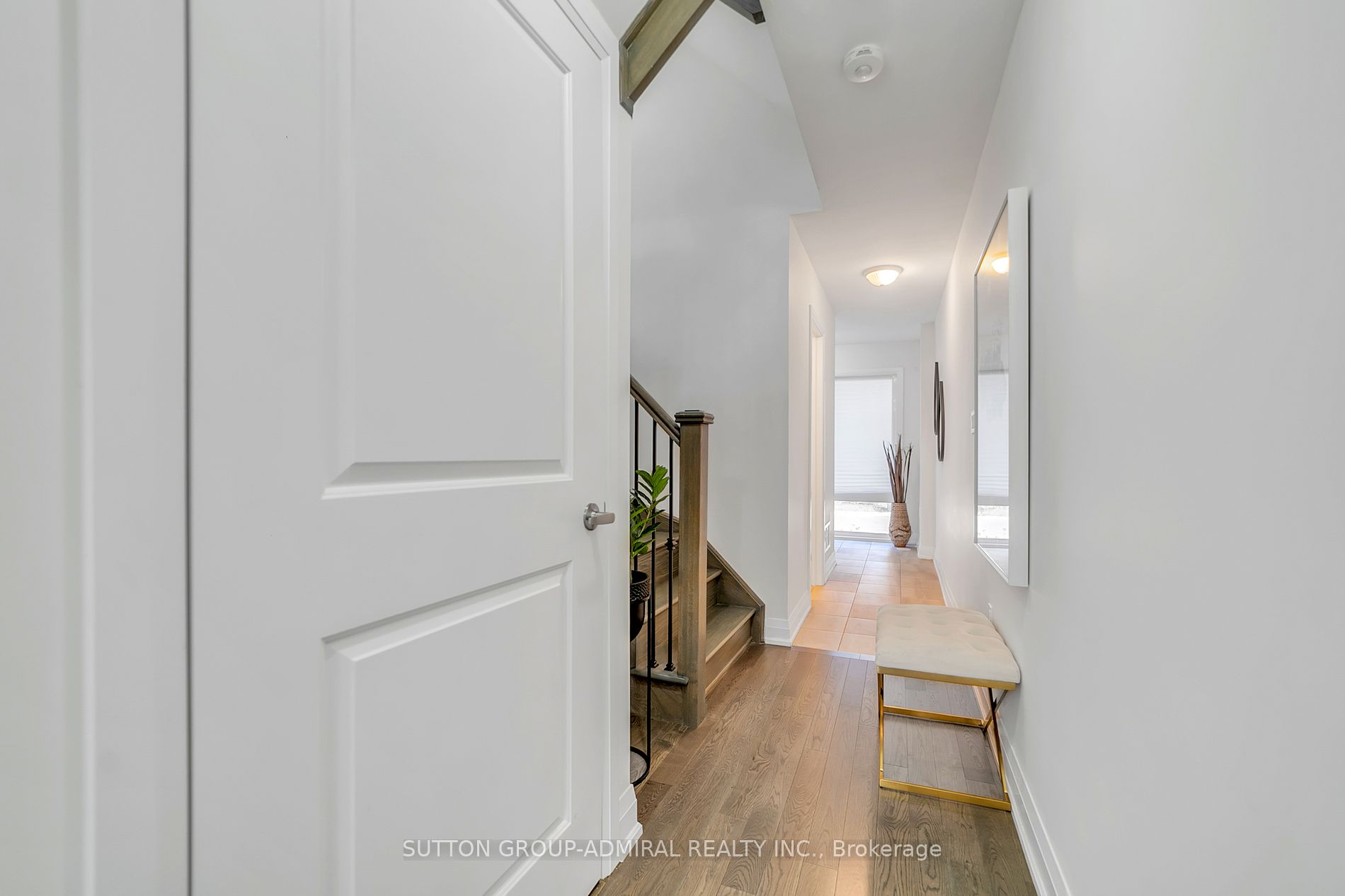 153 Moneypenny Place